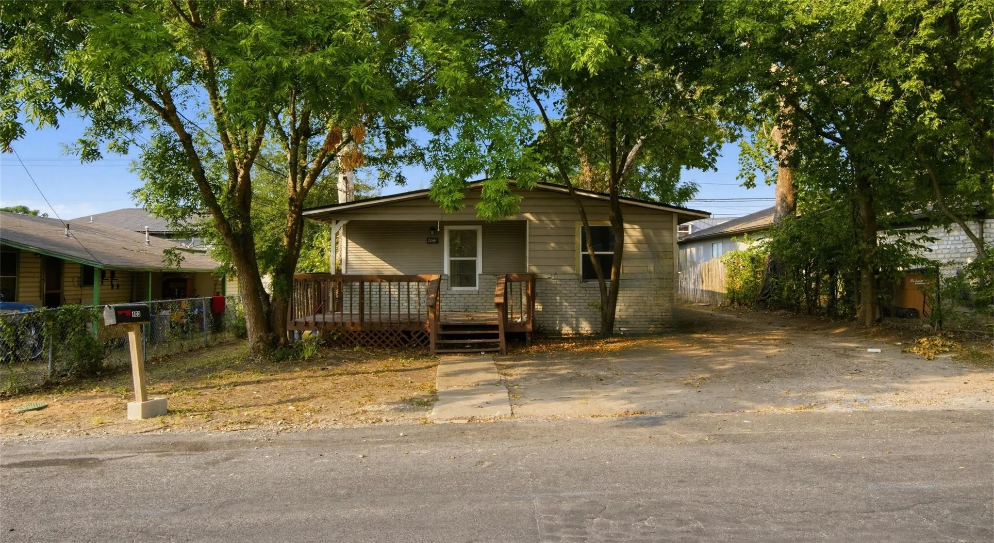 Photo 3 of 403 BLACKSON AVE