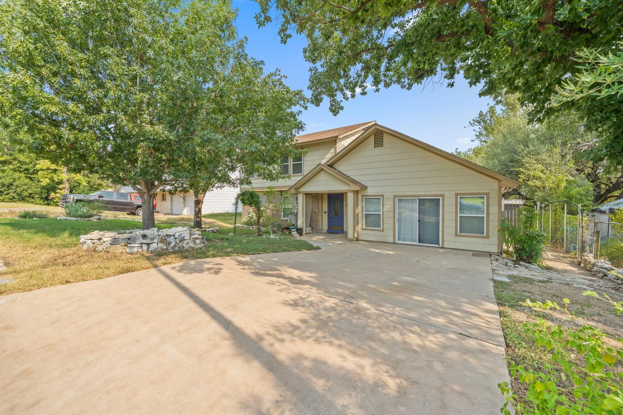 Photo 2 of 8308 HANBRIDGE LN
