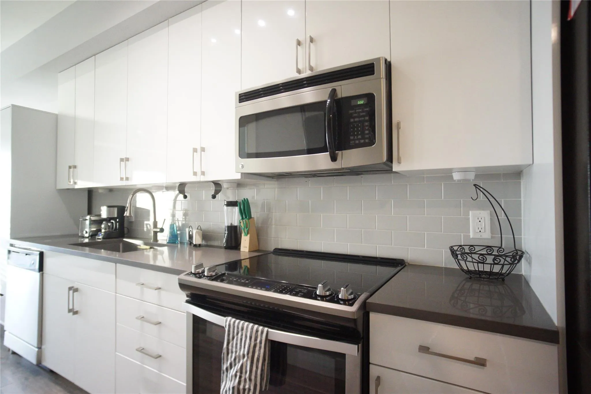 Photo 2 of 6444 BURNET RD #305