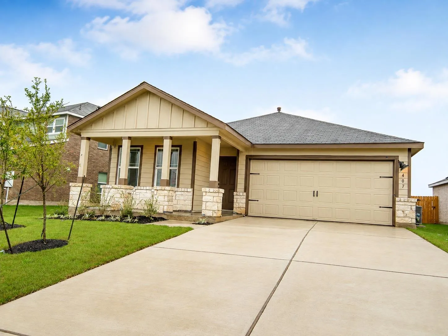 Photo of 407 AVRE LOOP, Kyle, TX, 78640