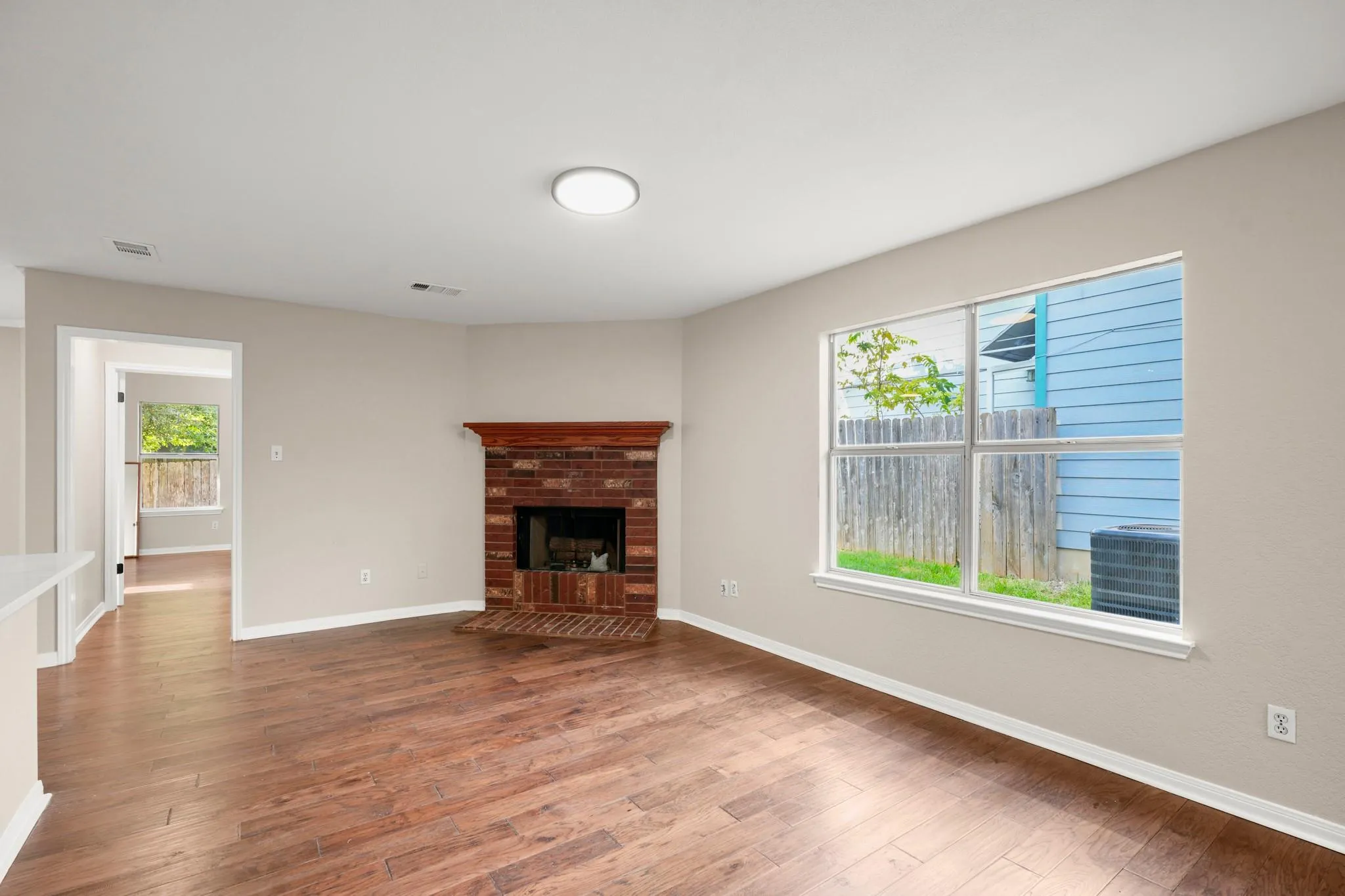 Photo 2 of 2109 REDWING WAY