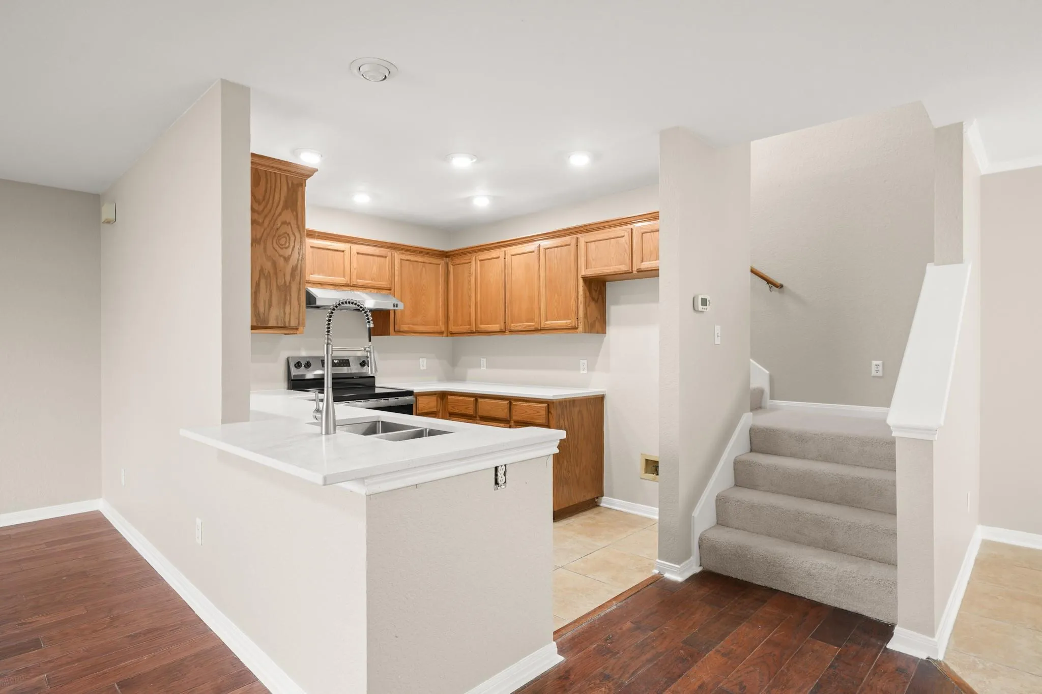 Photo 5 of 2109 REDWING WAY