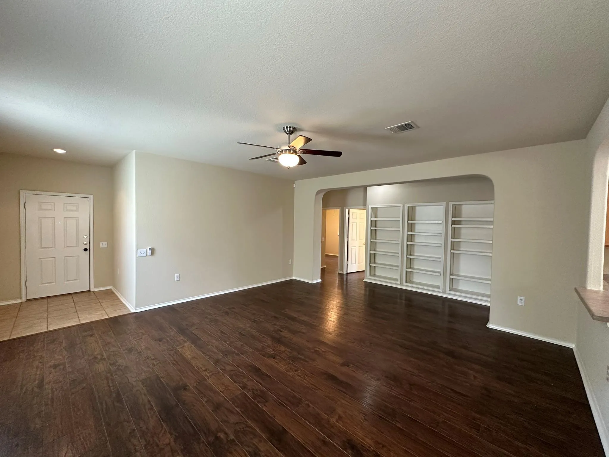 Photo 5 of 4507 PEACH GROVE RD