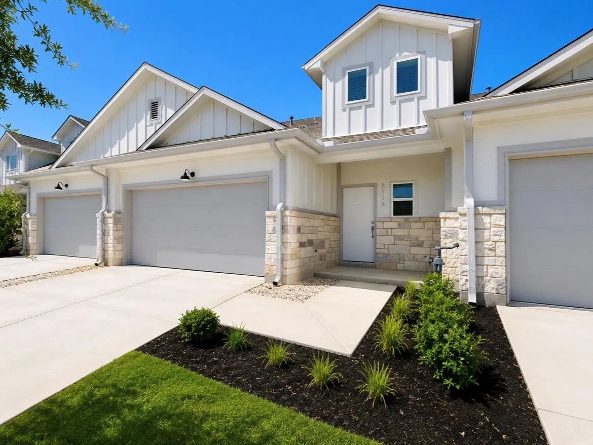 Photo of 8518 WELLSPRING LOOP, Round Rock, TX, 78665