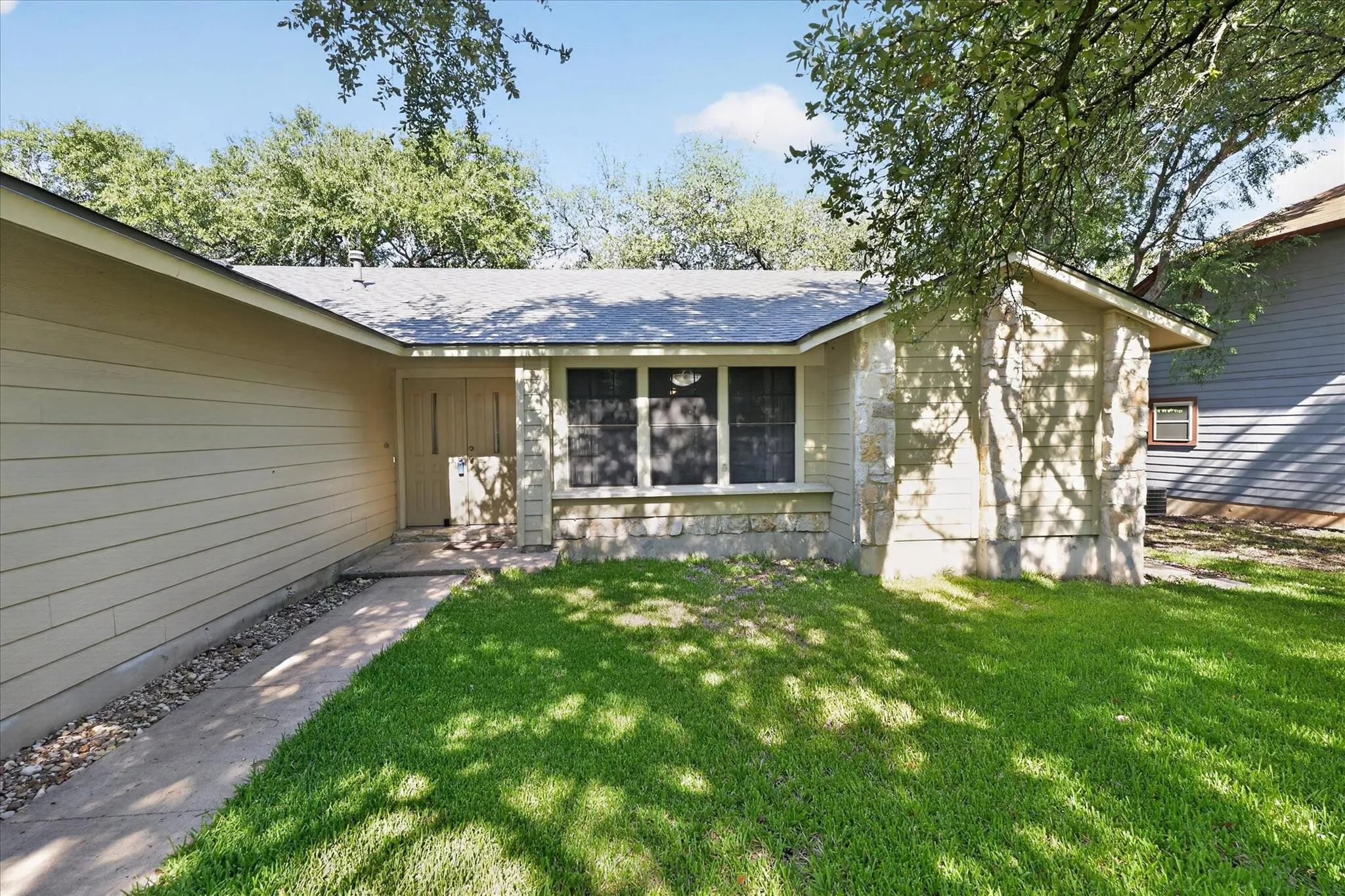 Photo 3 of 13126 GREYBULL TRL
