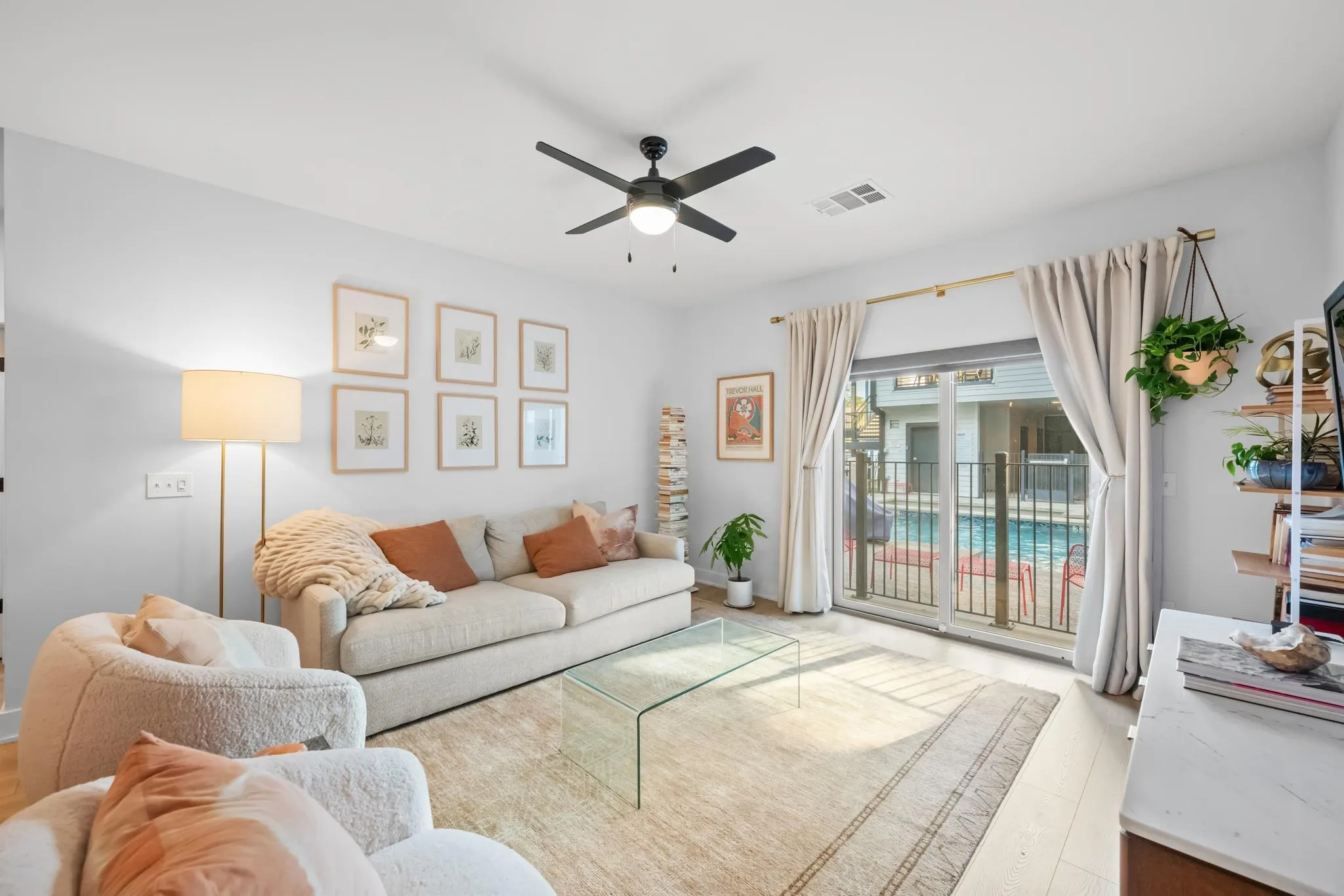 Photo 3 of 3101 GOVALLE AVE #105
