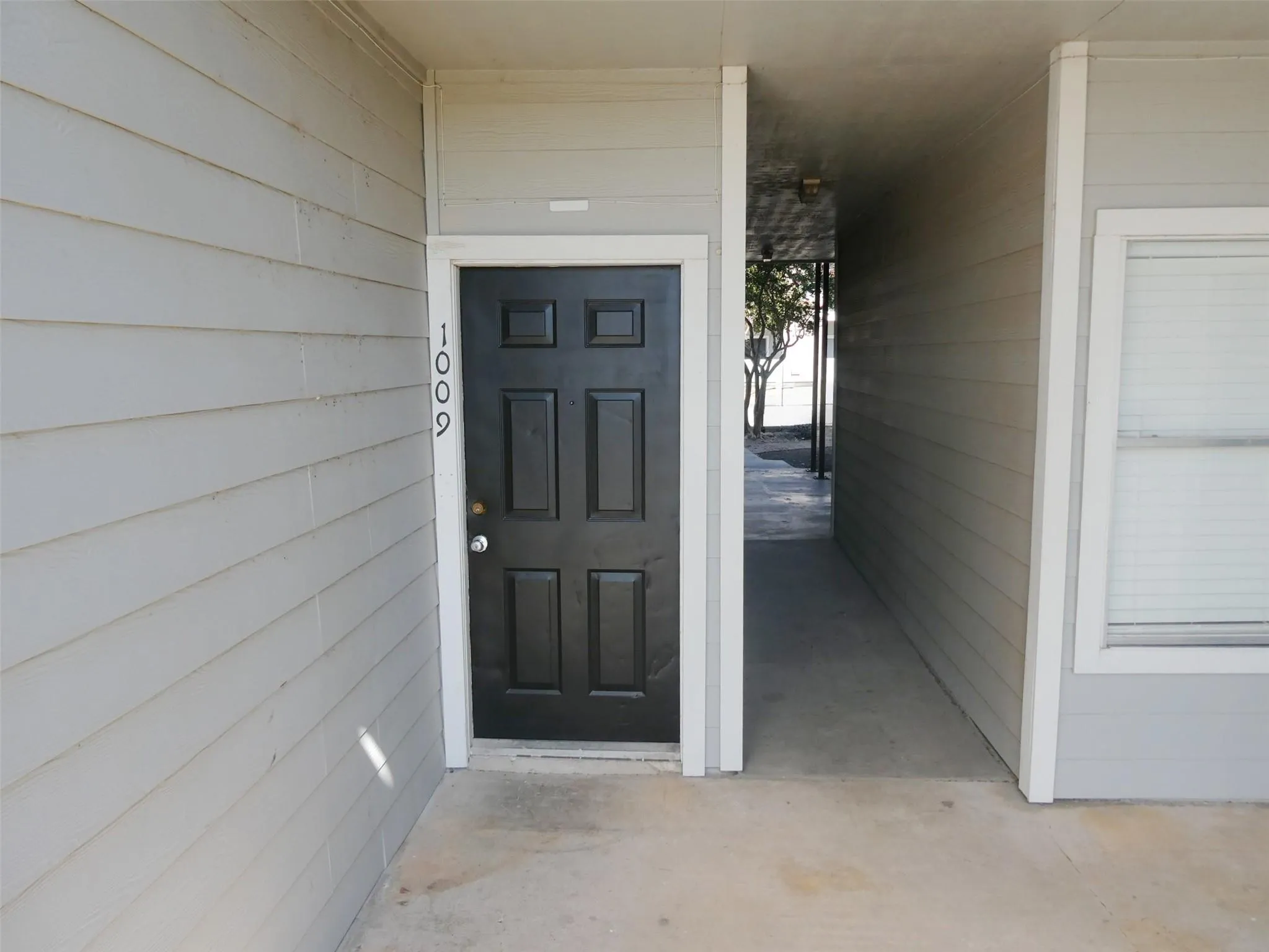 Photo 2 of 12166 METRIC BLVD #1009