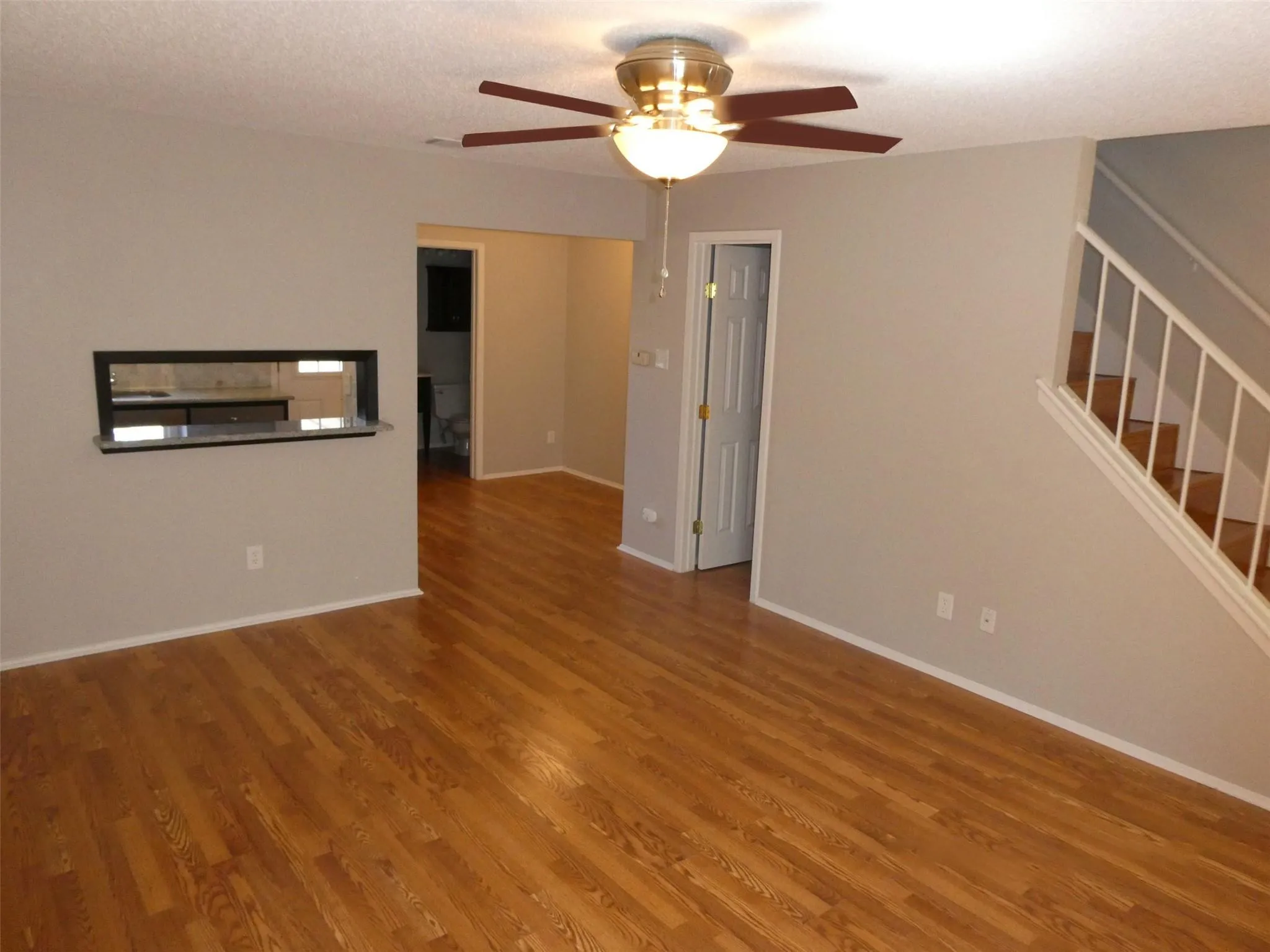 Photo 3 of 8400 JAMESTOWN DR #204