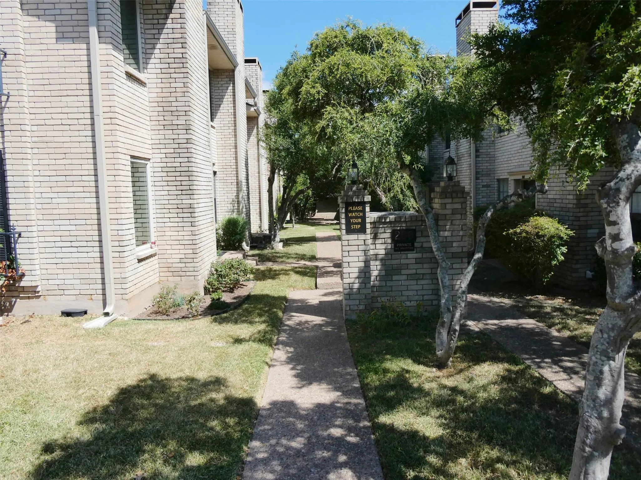 Photo of 8400 JAMESTOWN DR #204, Austin, TX, 78758