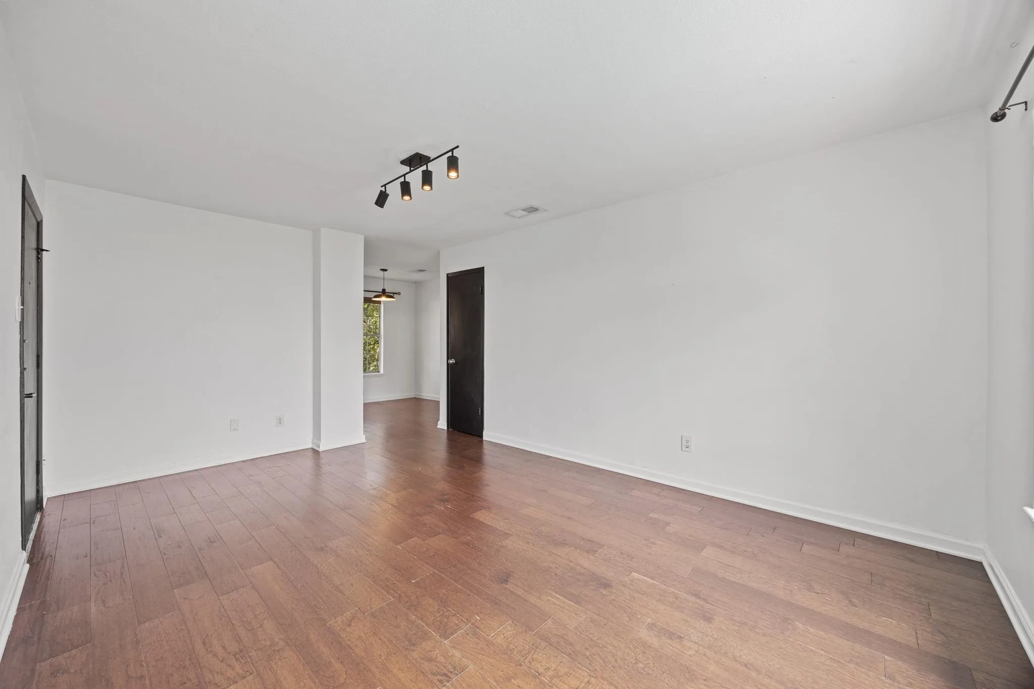 Photo 5 of 3902 PETERSON AVE #203