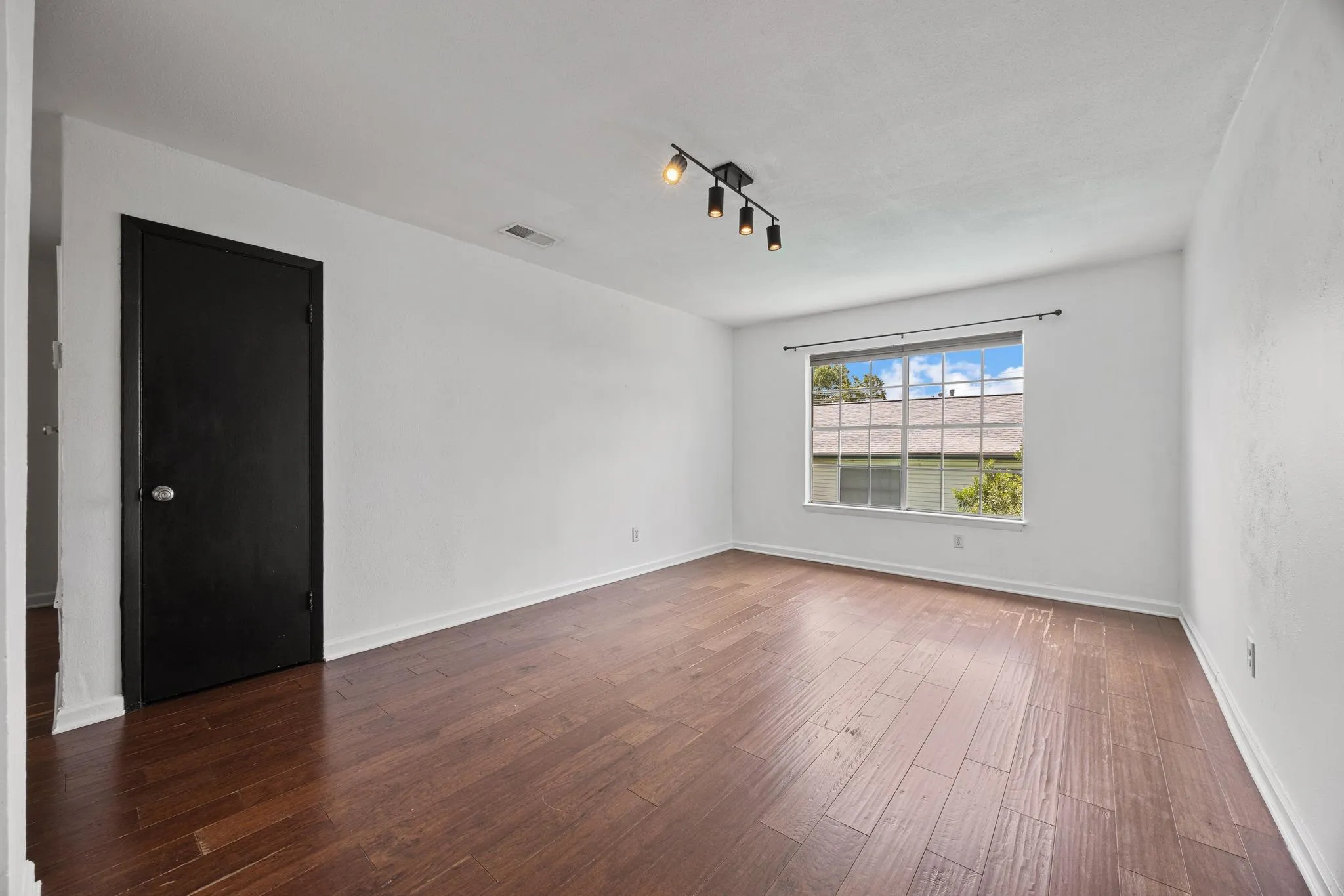 Photo of 3902 PETERSON AVE #203, Austin, TX, 78756