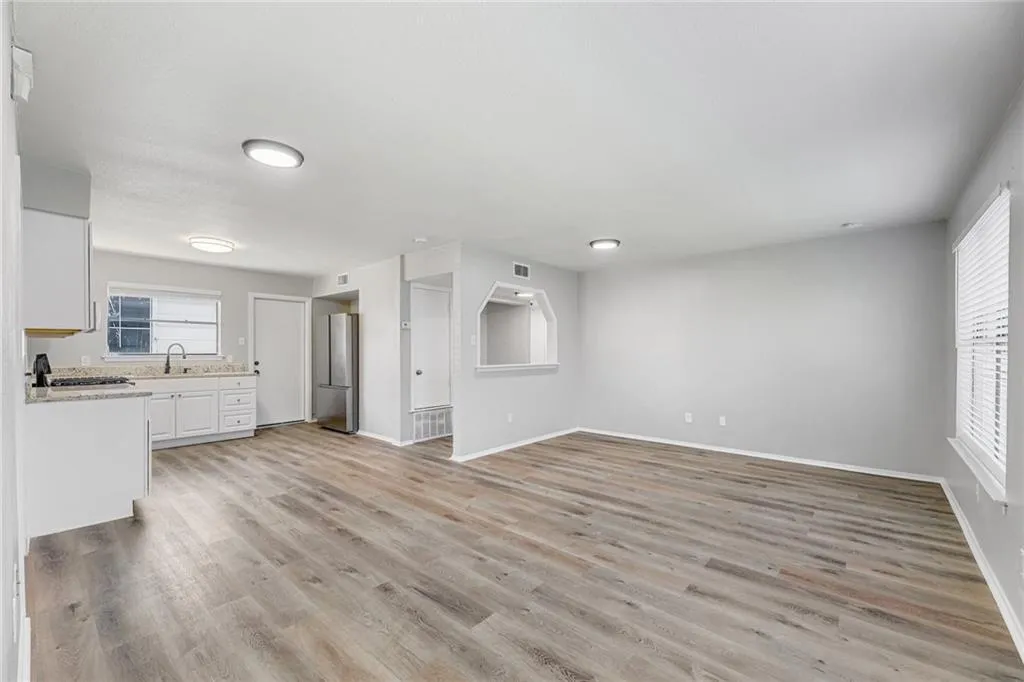 Photo 5 of 5645 PINON VISTA DR