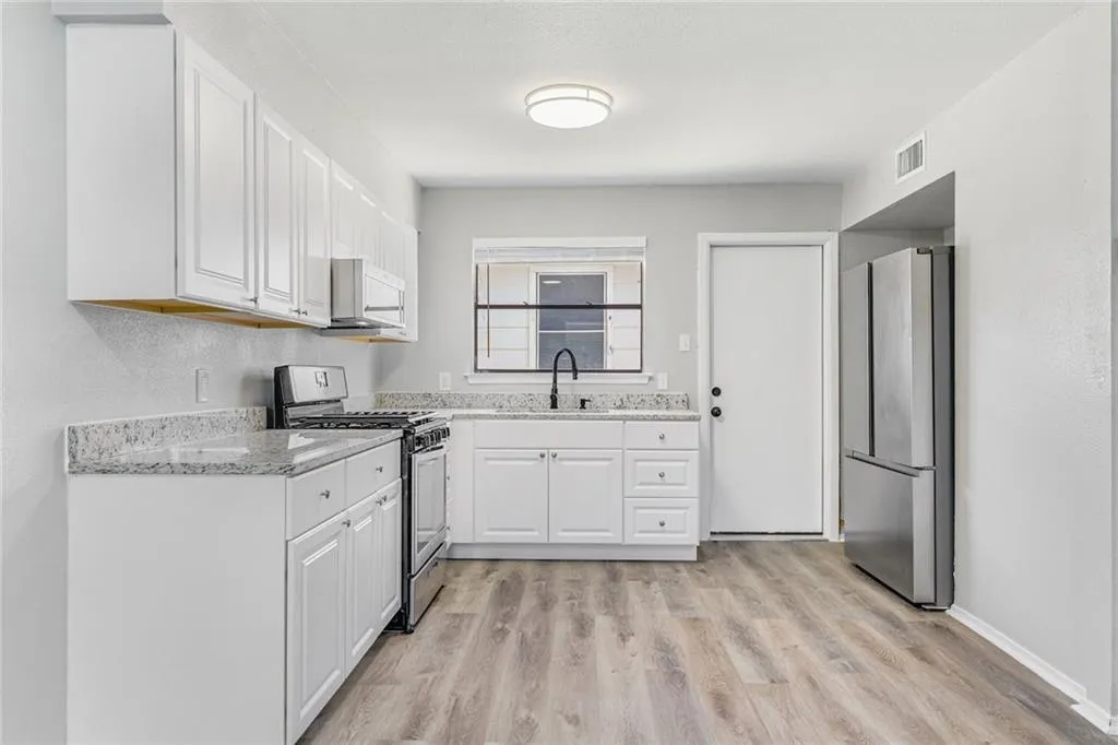 Photo 4 of 5645 PINON VISTA DR