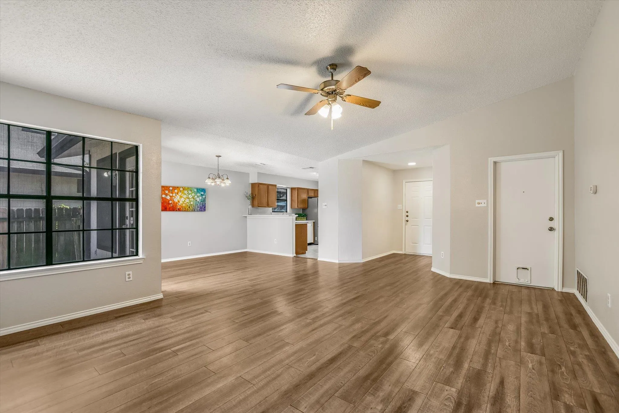 Photo 5 of 13001 GARFIELD LN