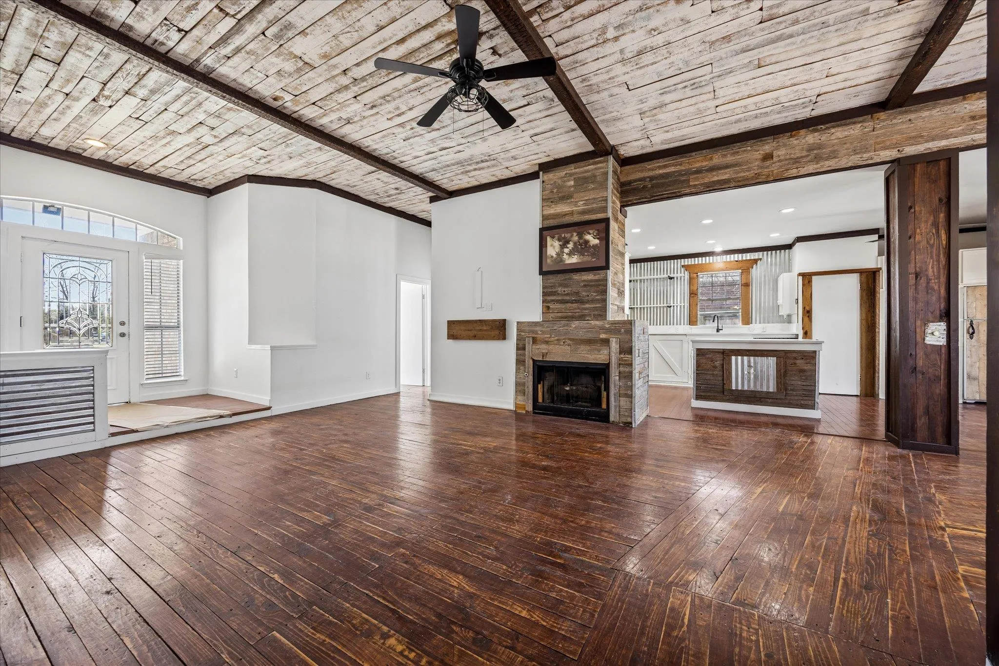 Photo 5 of 6502 BRAMBER LN