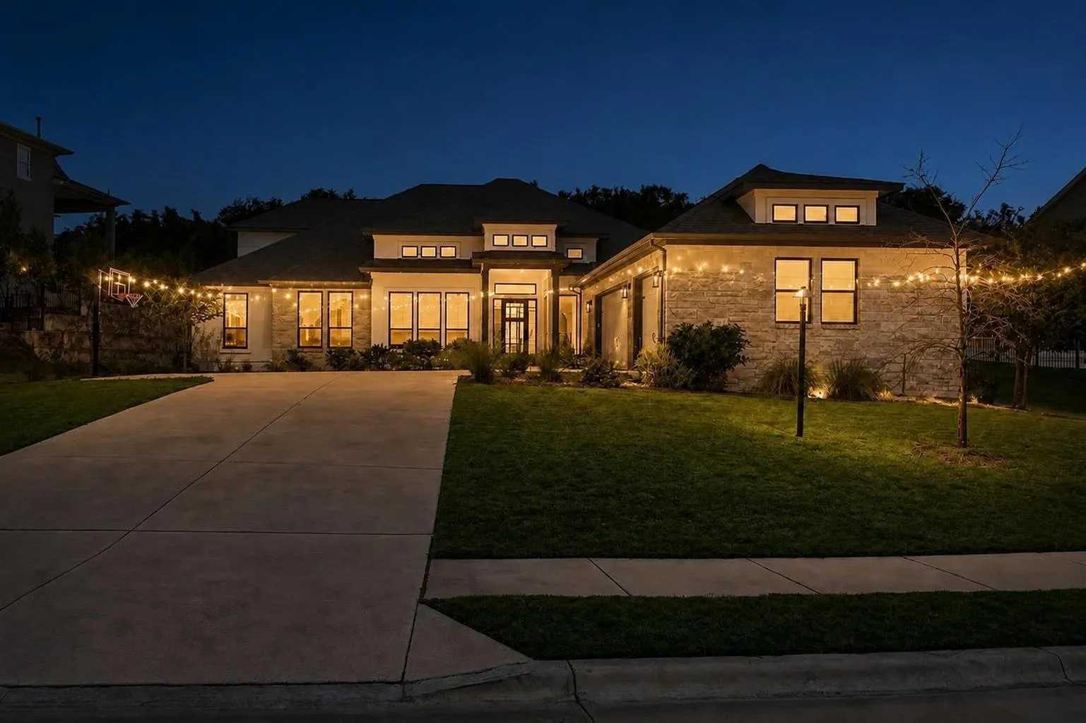 Photo 2 of 308 LODESTONE LN