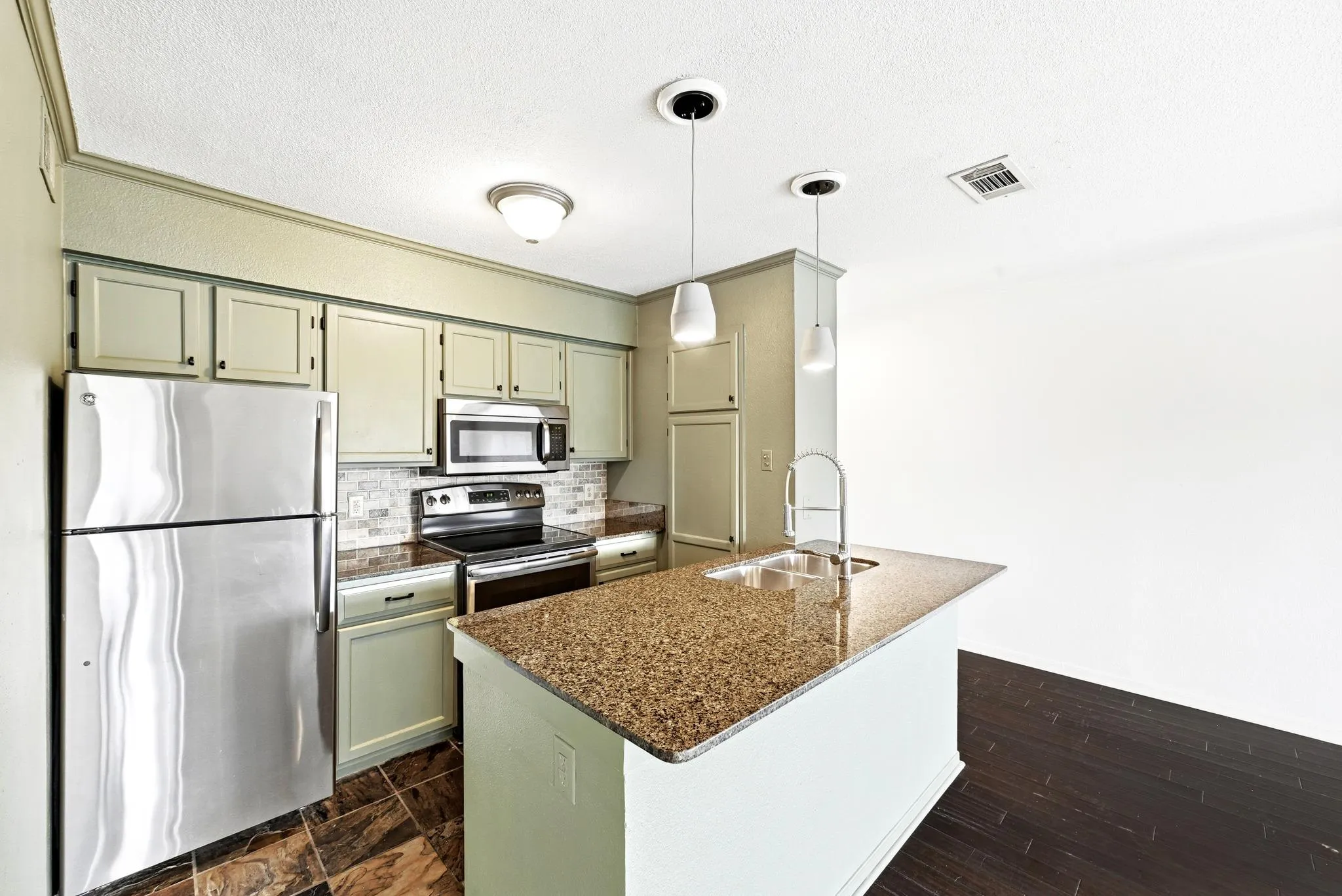 Photo 2 of 8888 TALLWOOD DR #2307