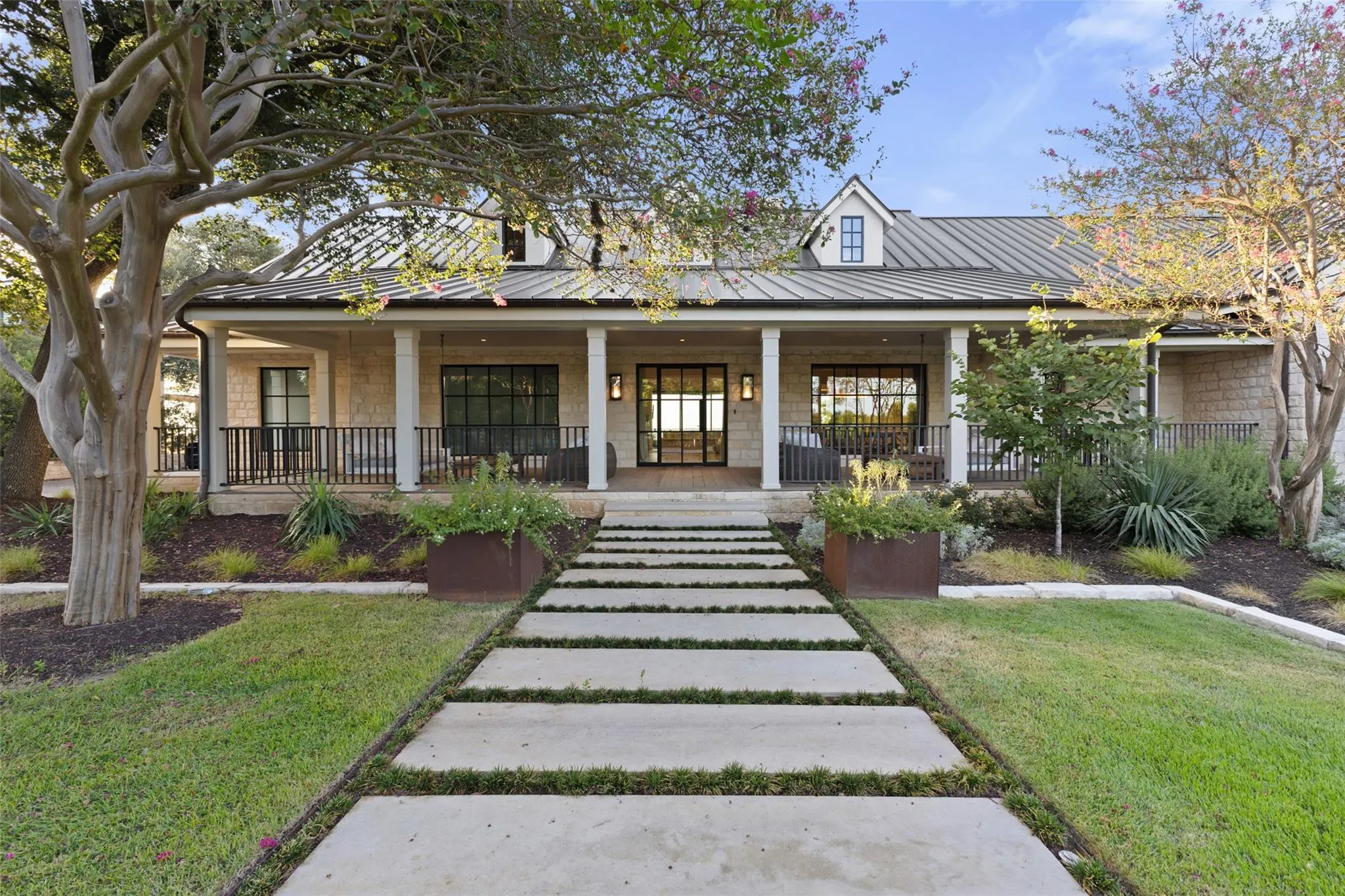 Photo of 24 COUSTEAU LN, Austin, TX, 78746
