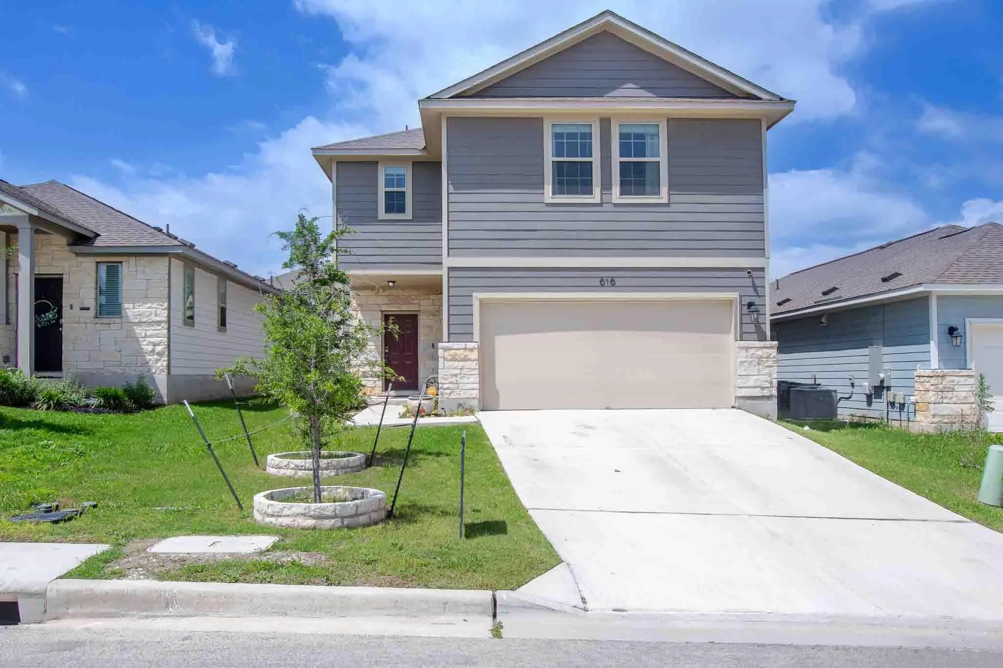 Photo of 616 BARBARY COAST LN, Jarrell, TX, 76537