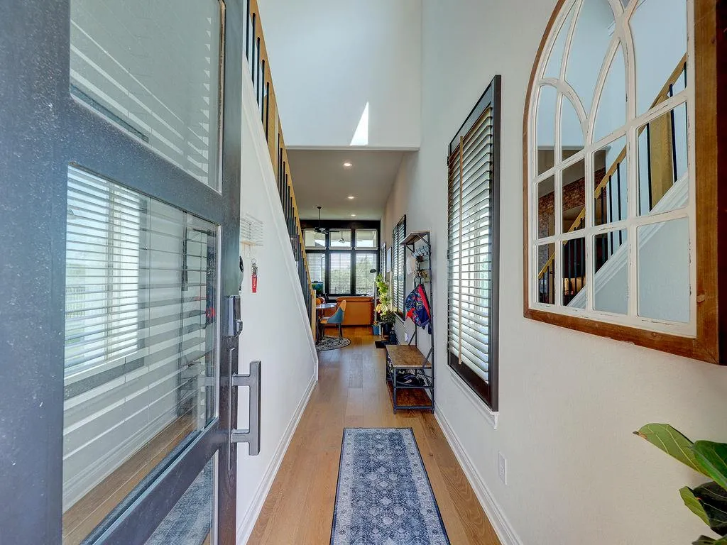 Photo 3 of 232 FLORA SPRINGS CV