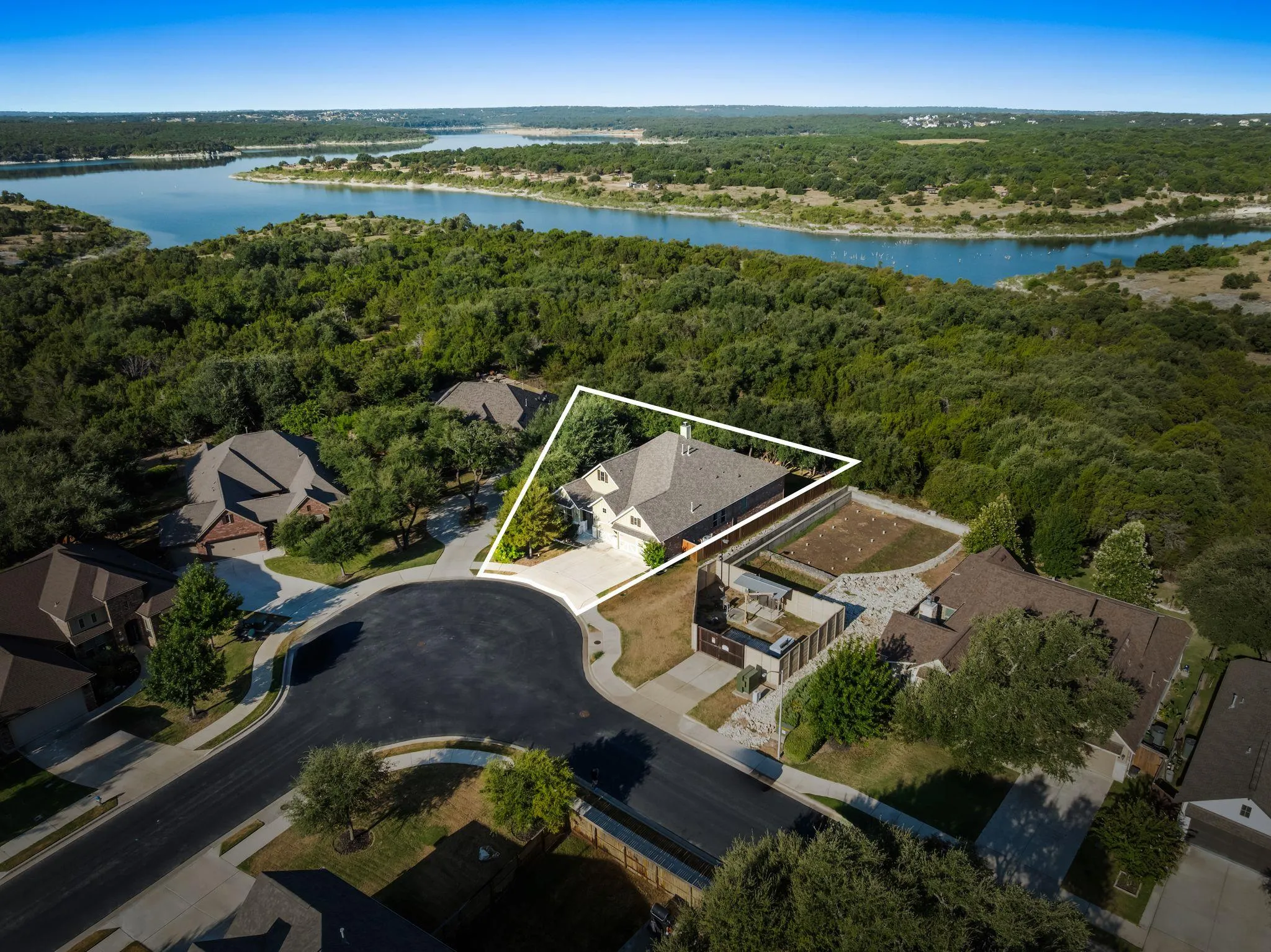 Photo of 140 LAKE RIM CIR, Georgetown, TX, 78633