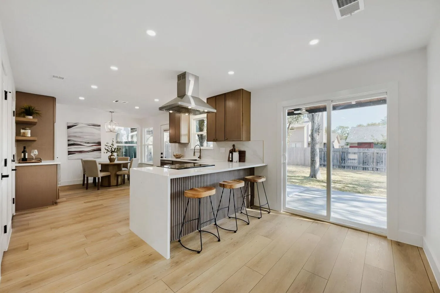 Photo 5 of 4608 VELASCO PL
