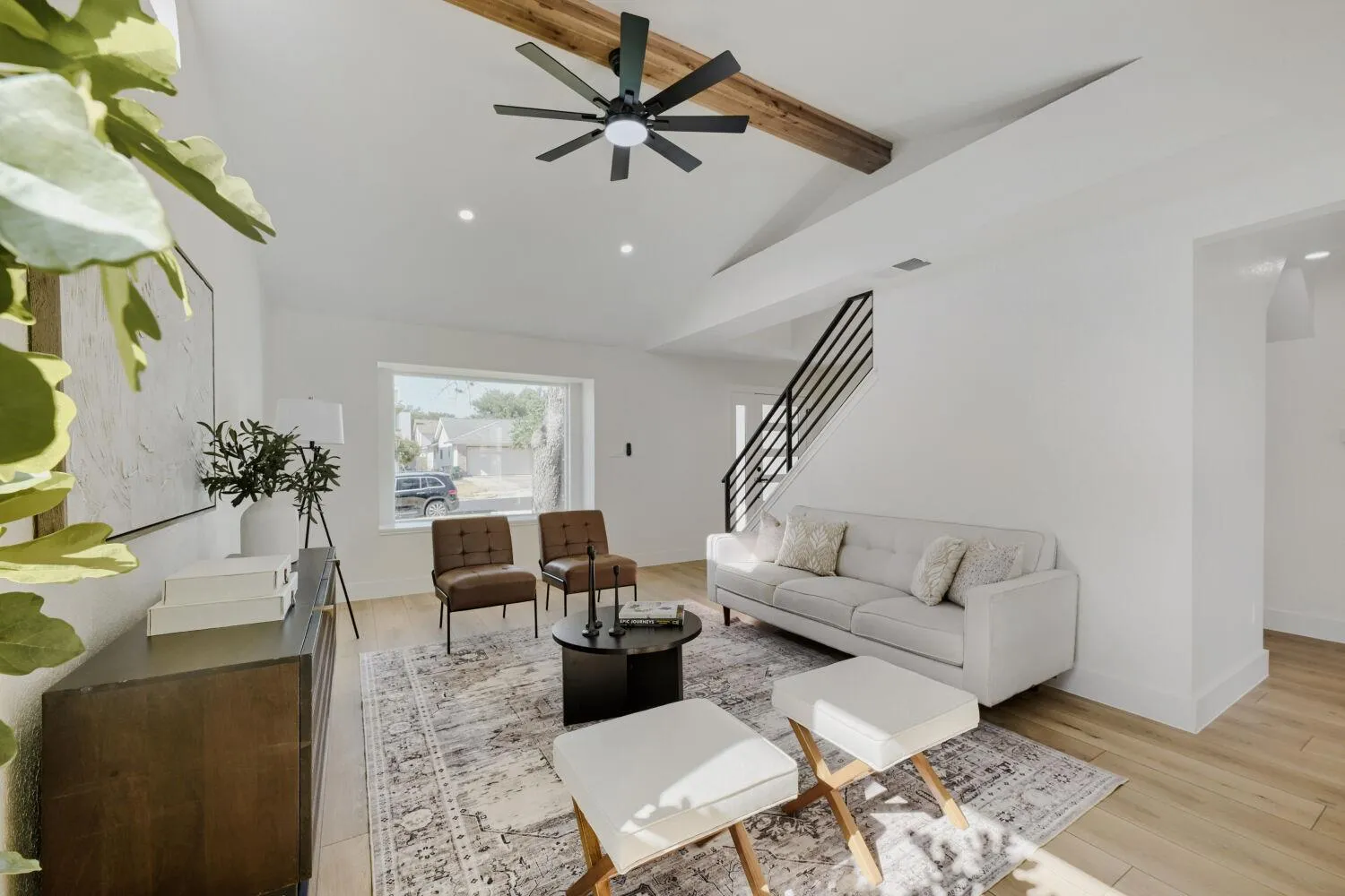 Photo 4 of 4608 VELASCO PL