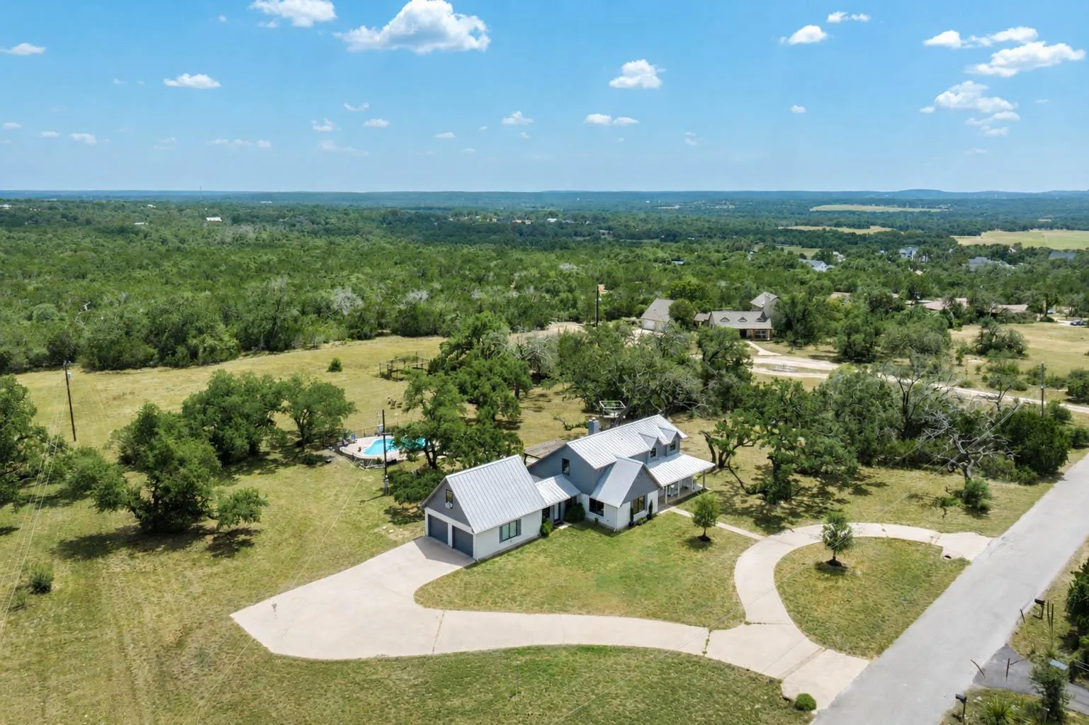 Photo of 400 OAK SPRINGS DR, Dripping Springs, TX, 78620