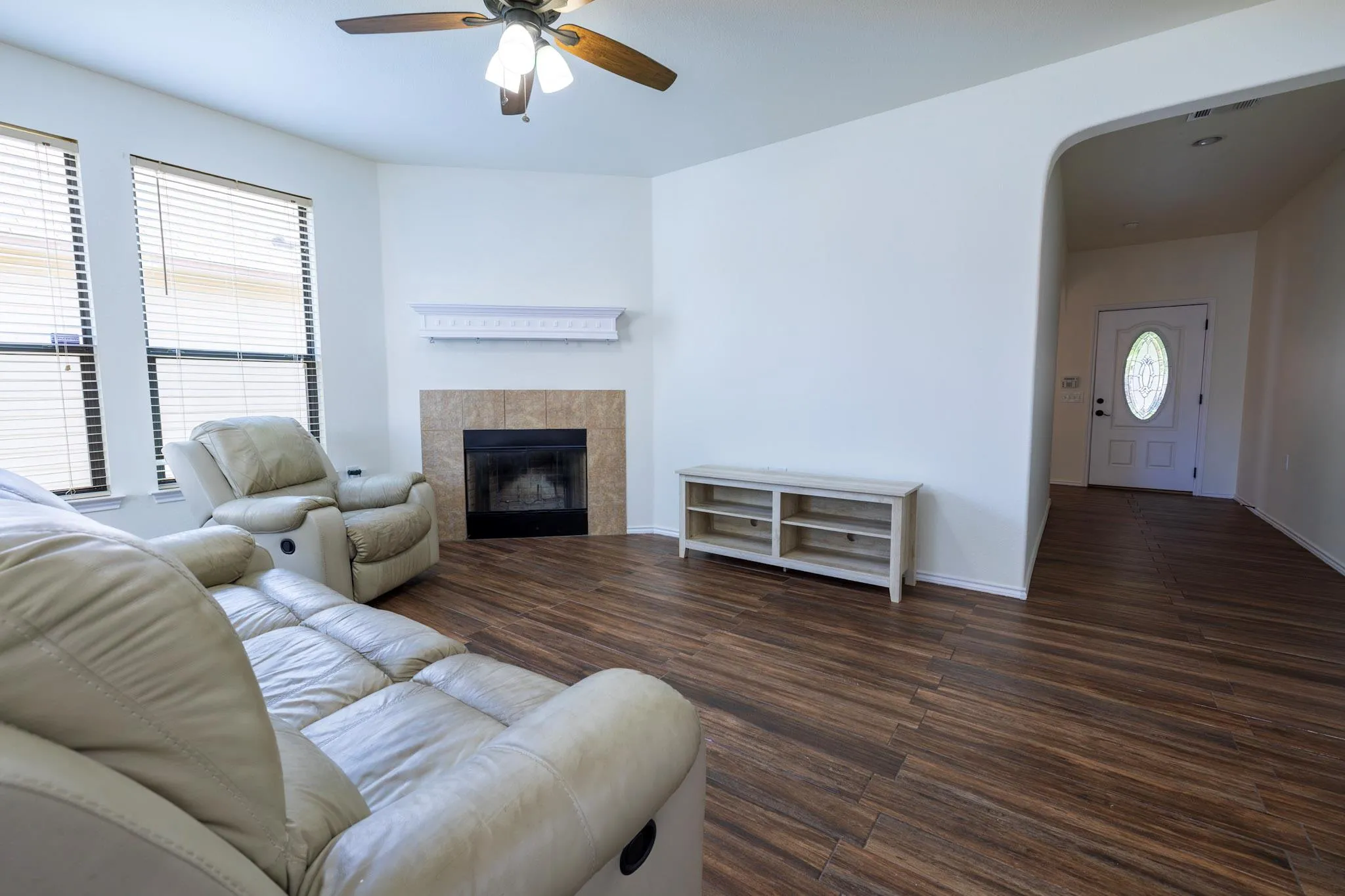 Photo 5 of 8720 STURMER ST