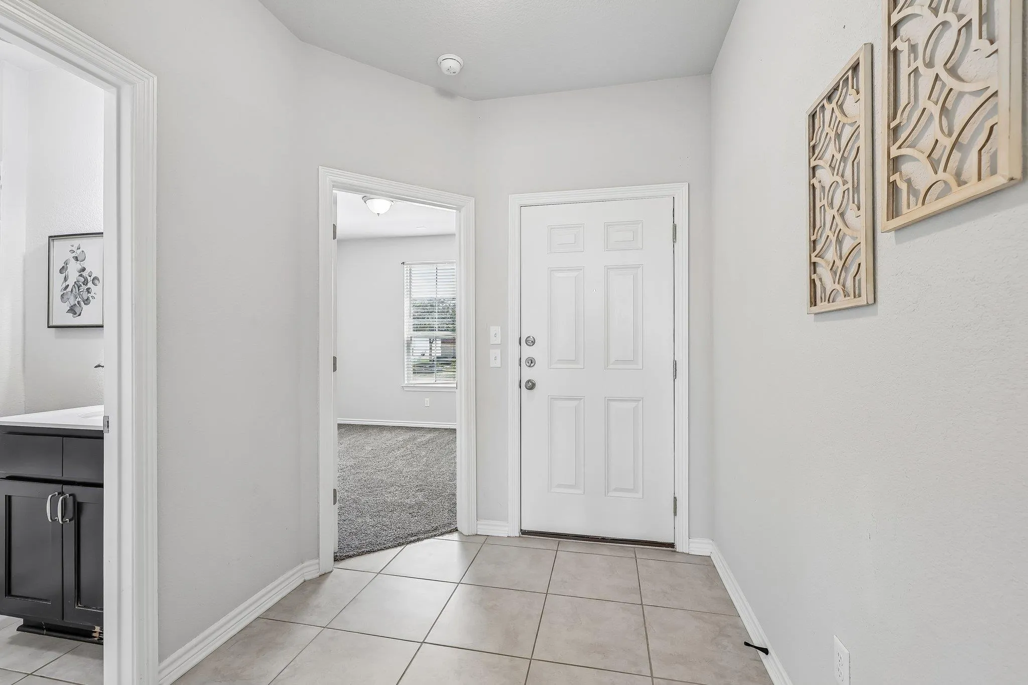 Photo 4 of 1117 WATERFALL AVE