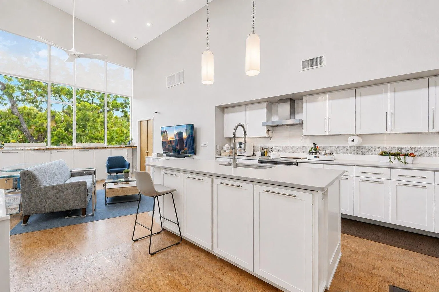 Photo 4 of 1600 BARTON SPRINGS RD #5406