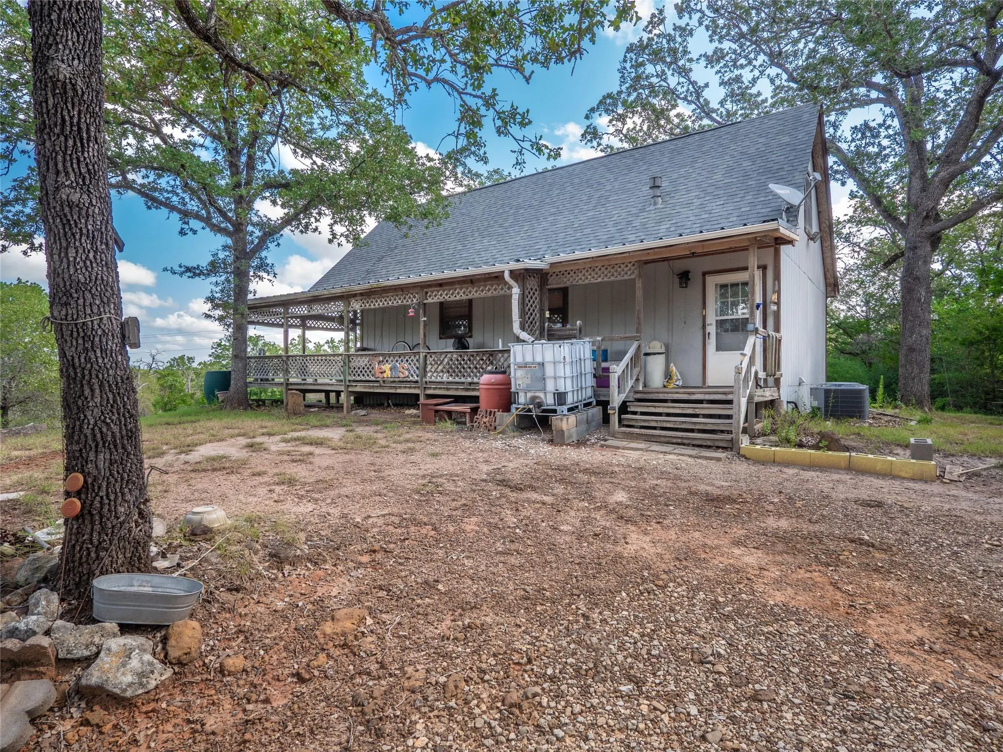Photo 3 of 499 HIDDEN OAKS DR