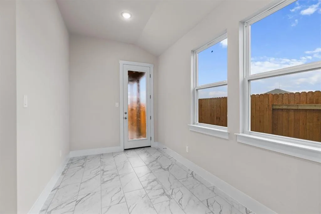 Photo 4 of 405 STELLAR WIND DR