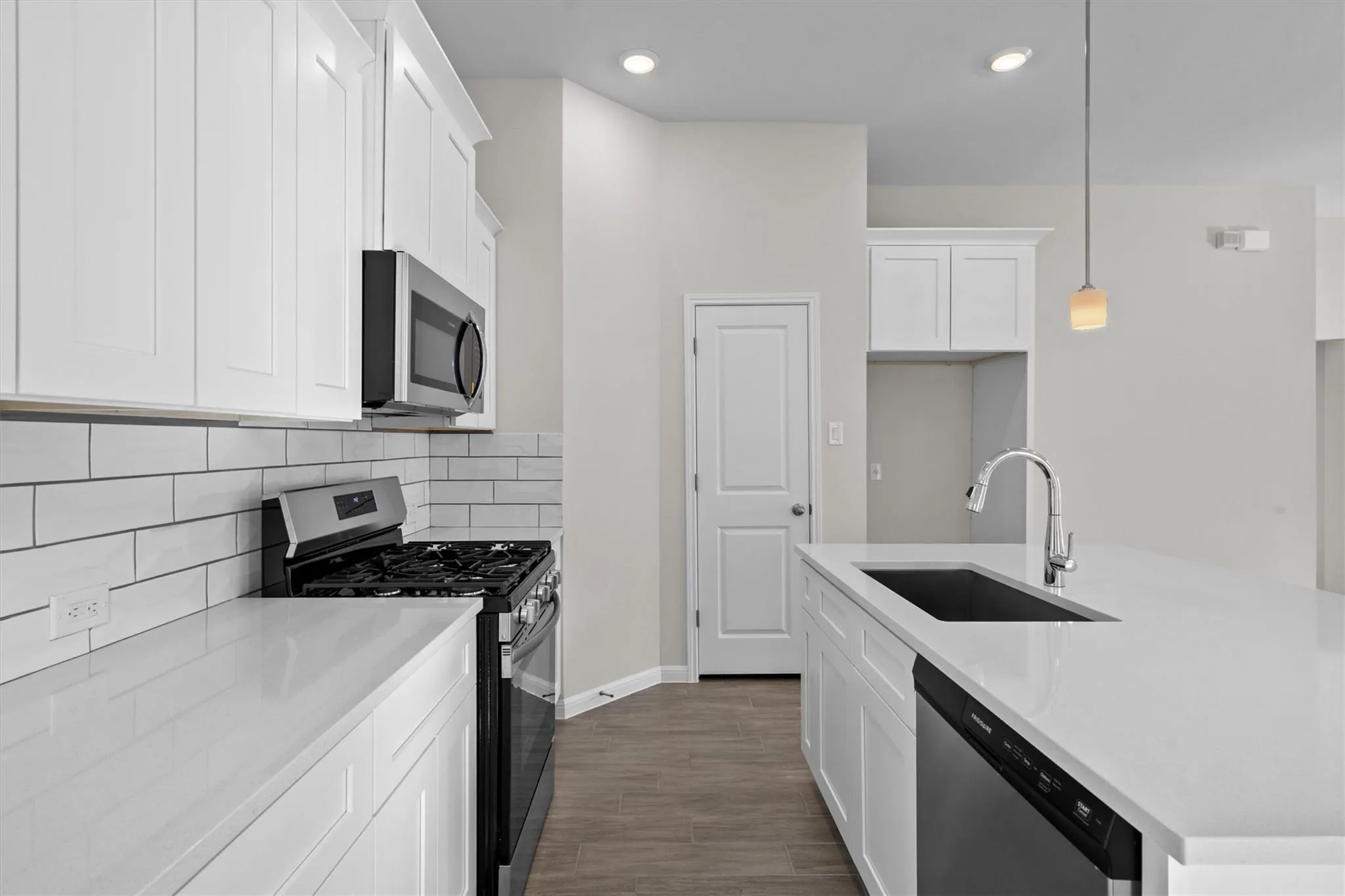 Photo 5 of 417 STELLAR WIND DR