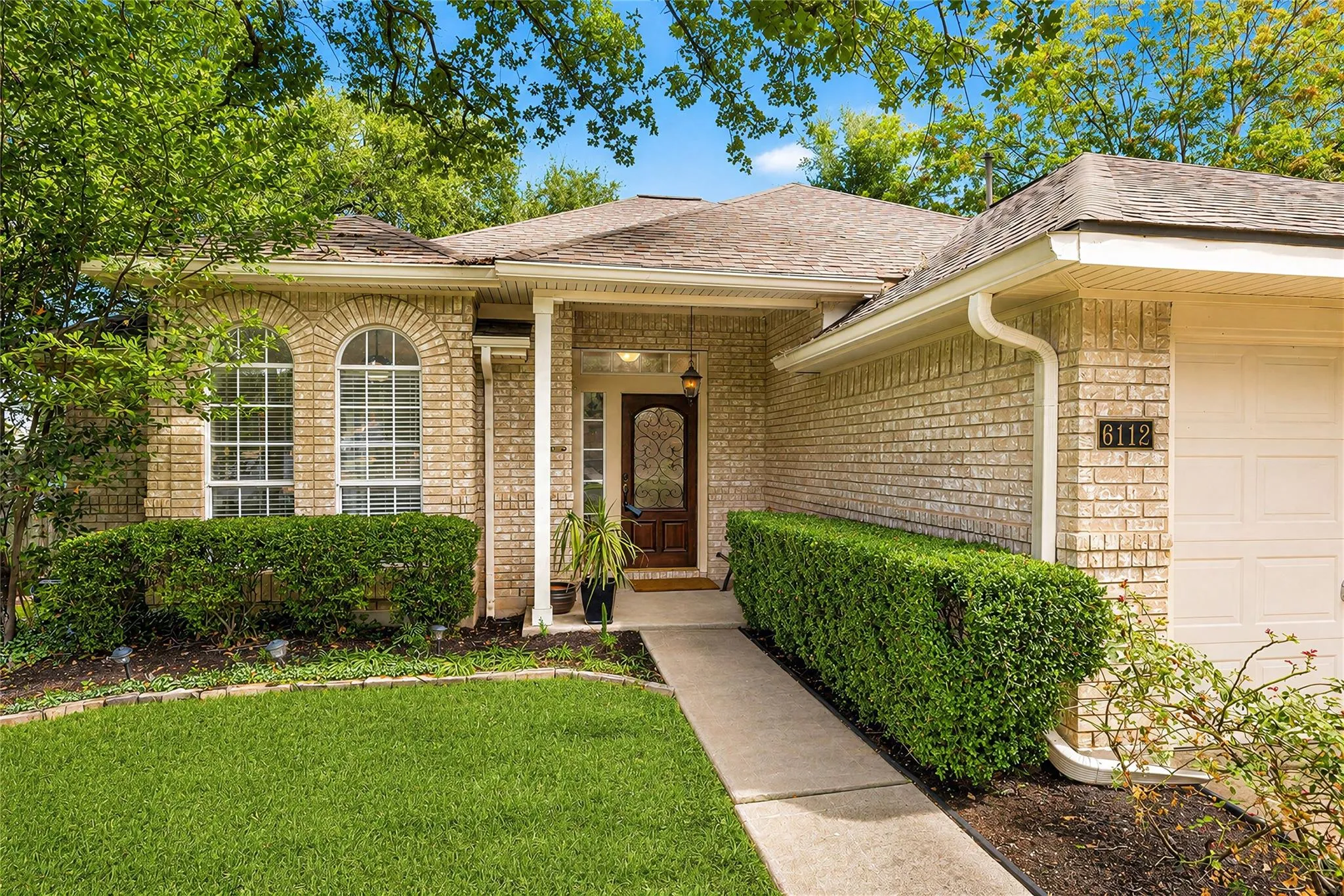 Photo 5 of 6112 JUMANO LN