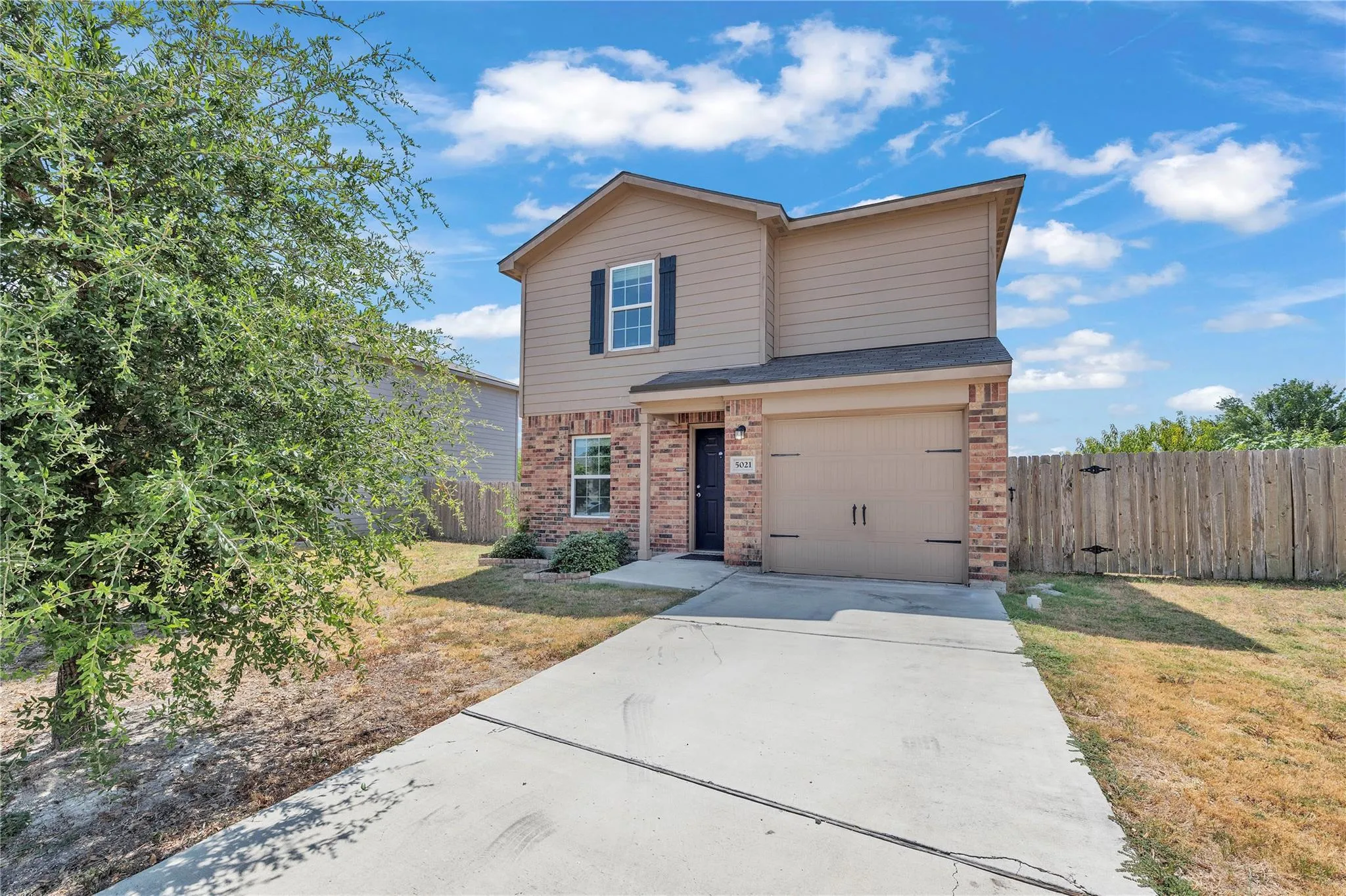 Photo of 5021 CRESSLER LN #29G, Jarrell, TX, 76537