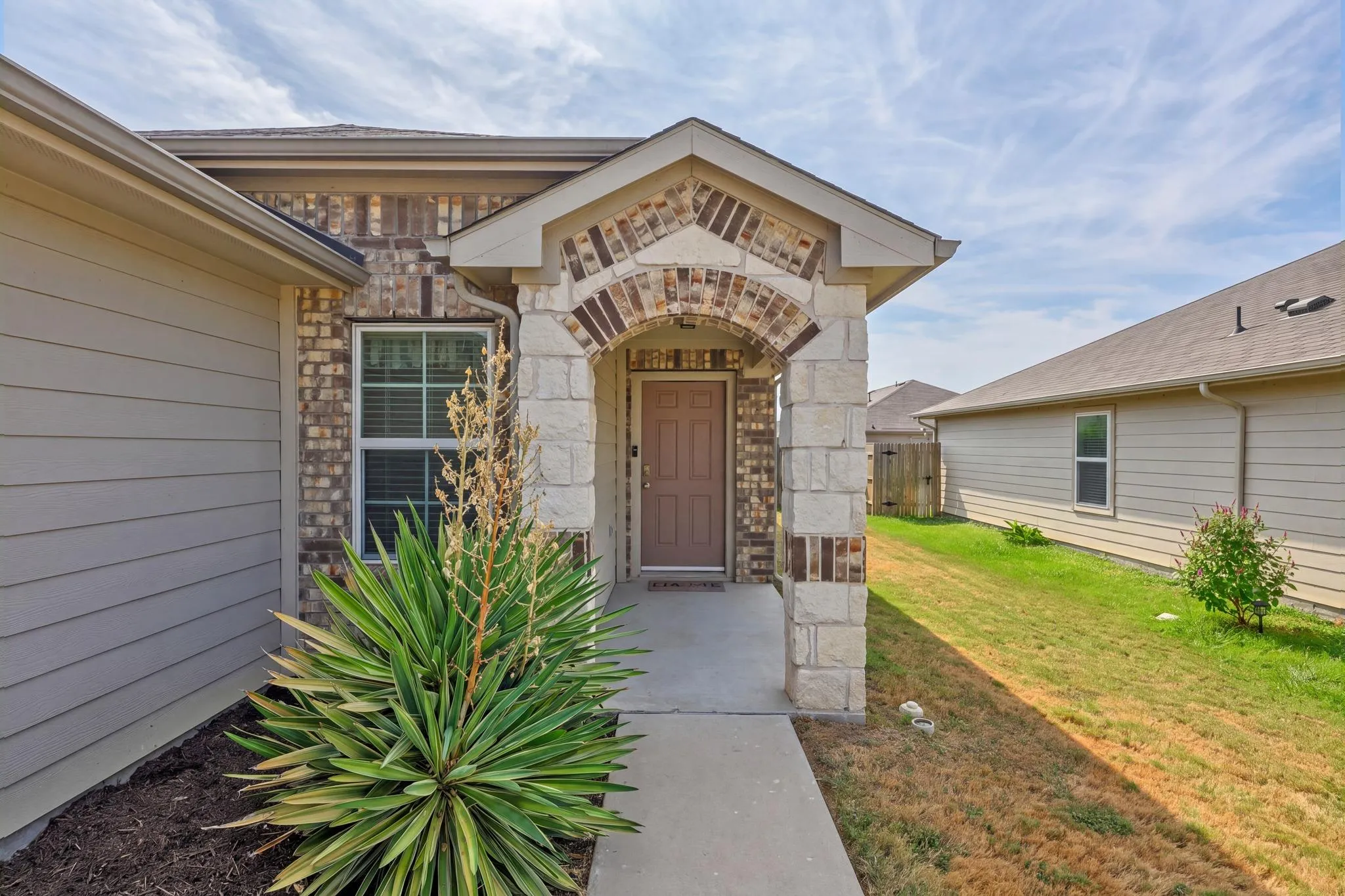 Photo of 5721 BRAMPTON LN, Austin, TX, 78724