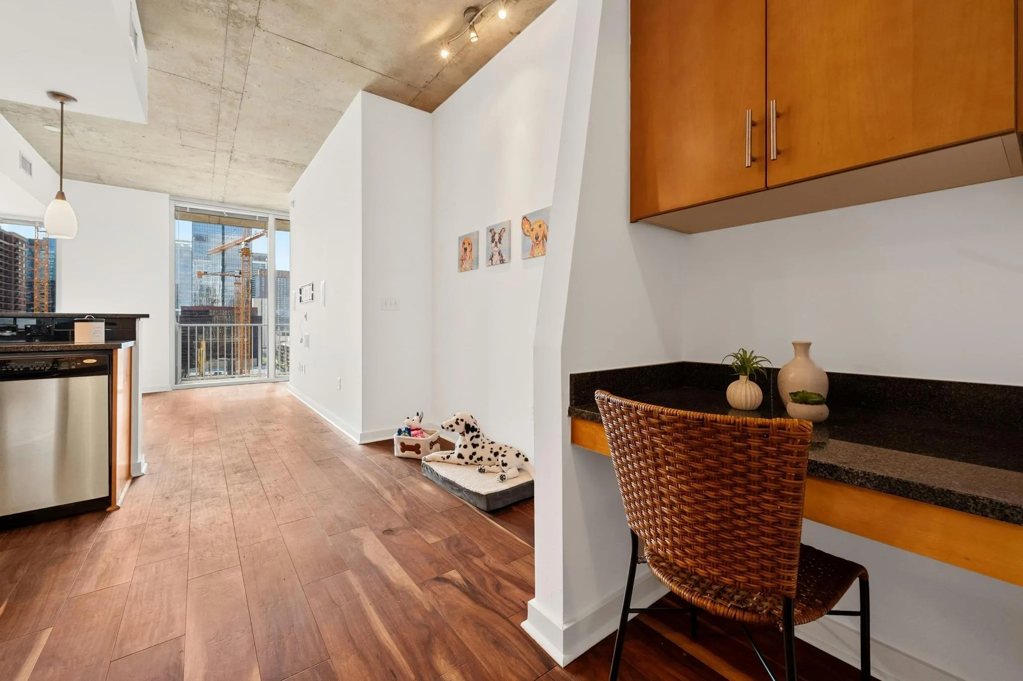 Photo 5 of 360 NUECES ST #1407