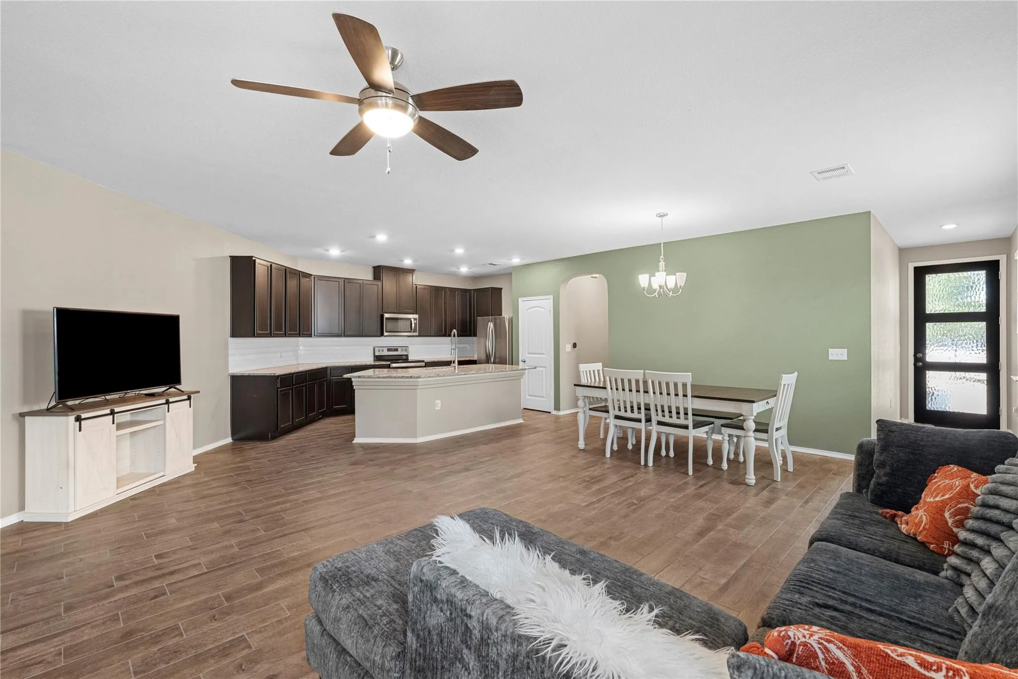 Photo 5 of 6317 CARRIAGE PINES DR