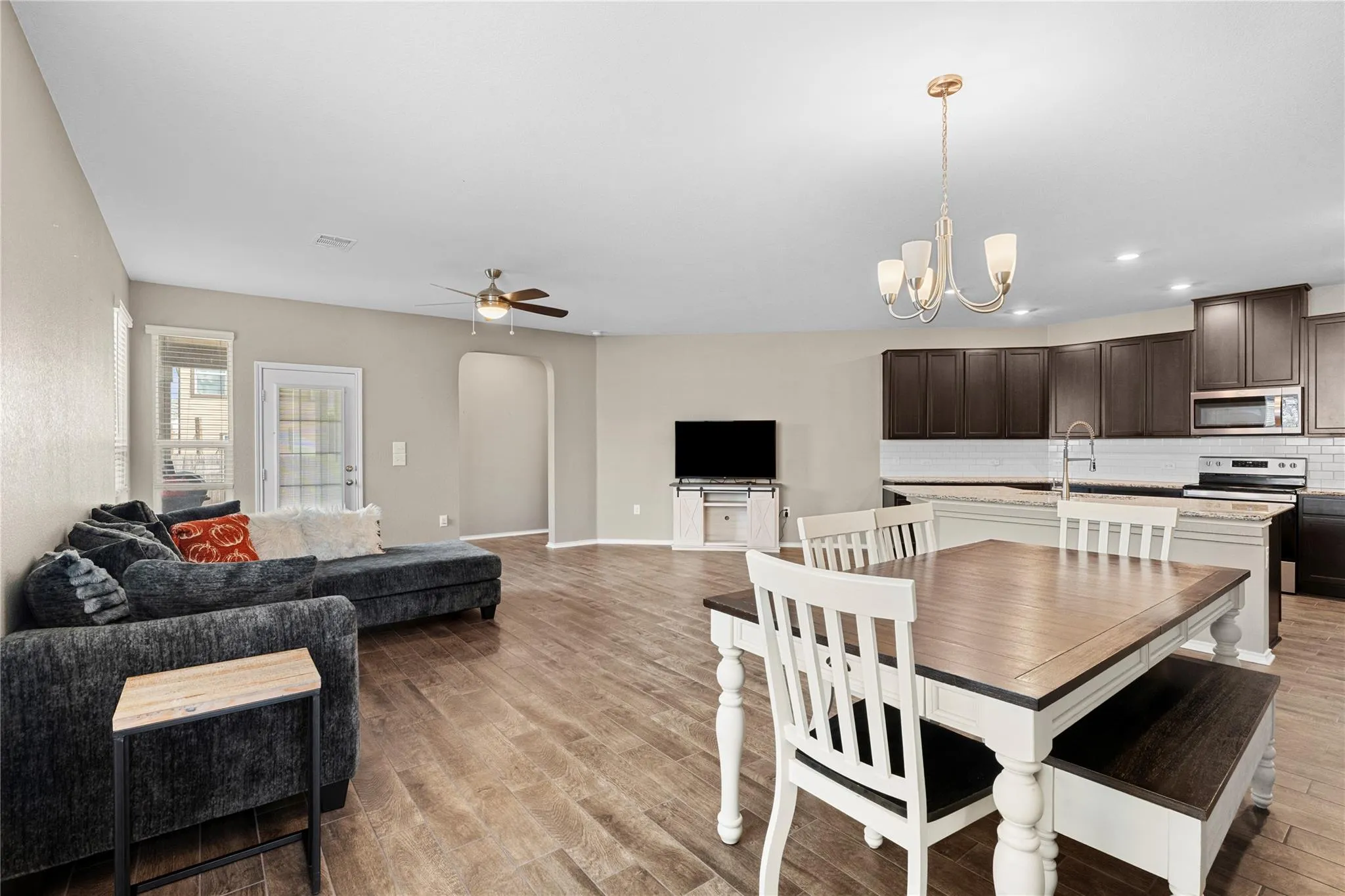 Photo 4 of 6317 CARRIAGE PINES DR