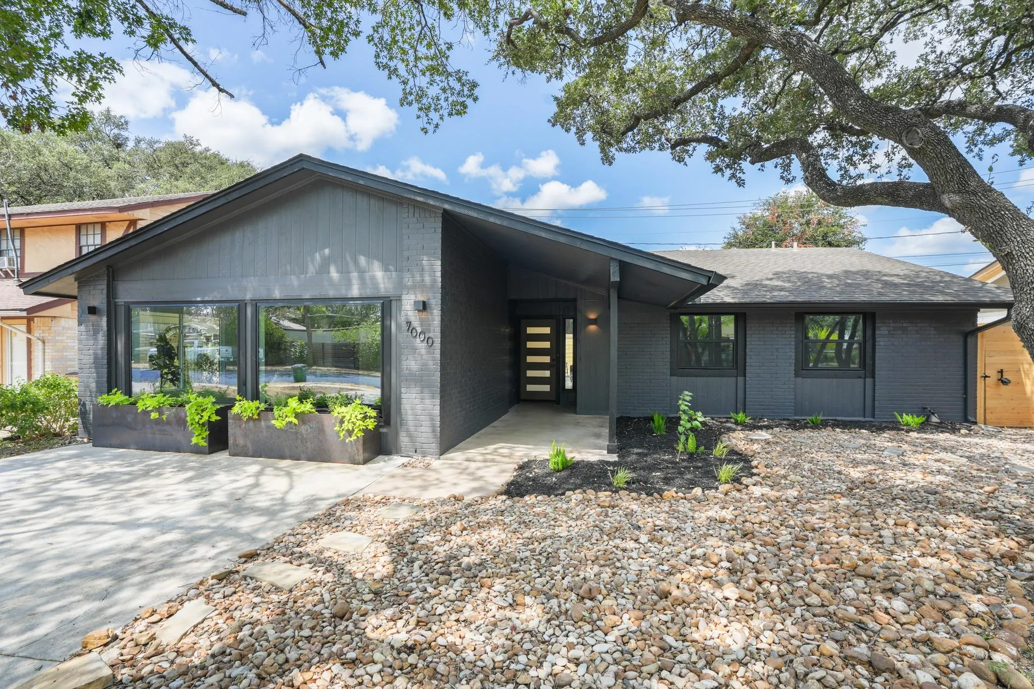 Photo of 7000 SHADYWOOD DR, Austin, TX, 78745