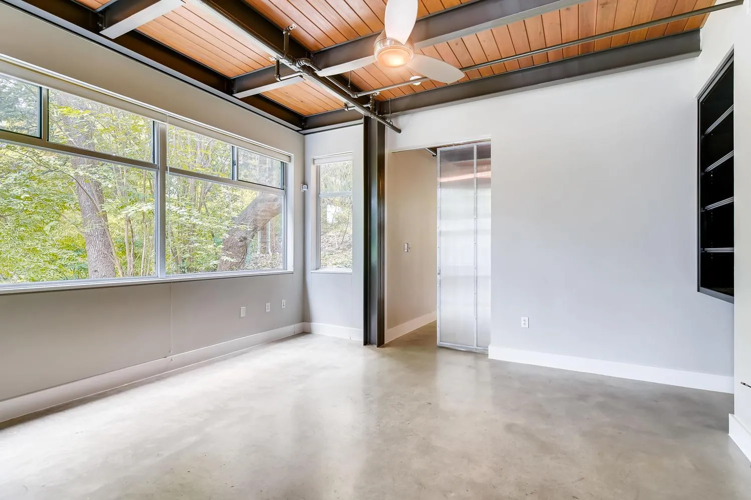 Photo 5 of 2205 N LAMAR BLVD #311