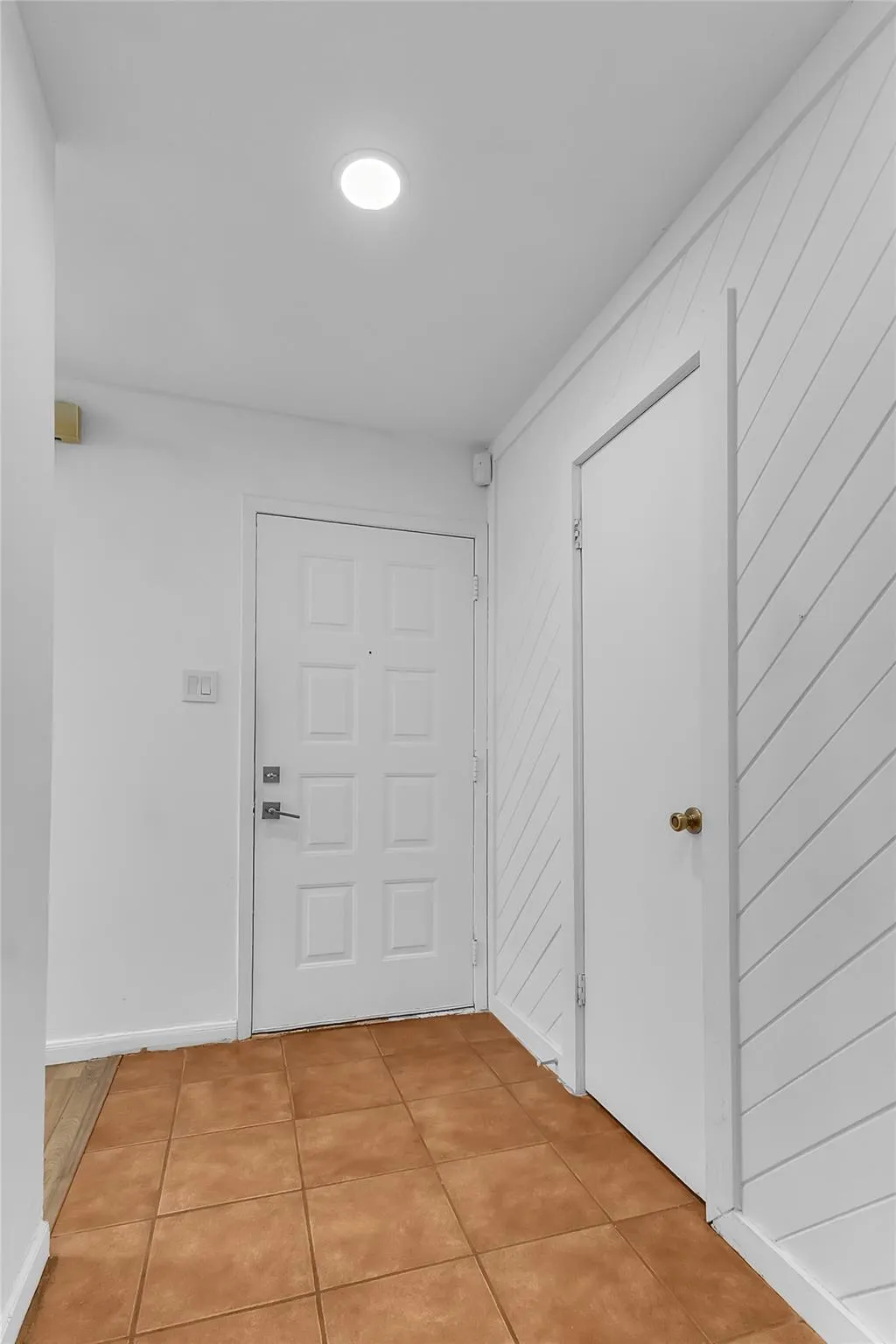 Photo 2 of 10809 LAMBERT CIR