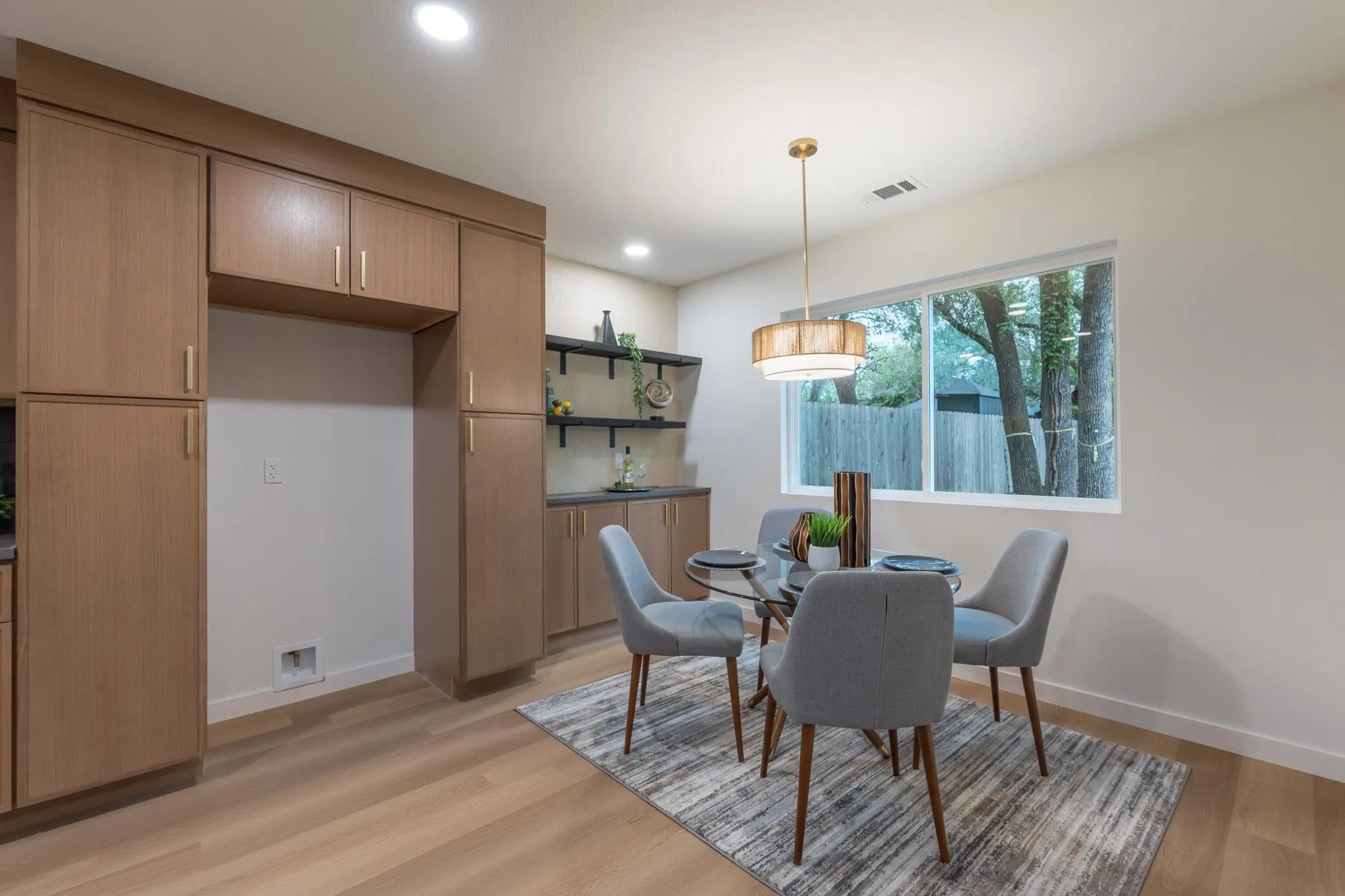 Photo 5 of 415 BALDRIDGE DR