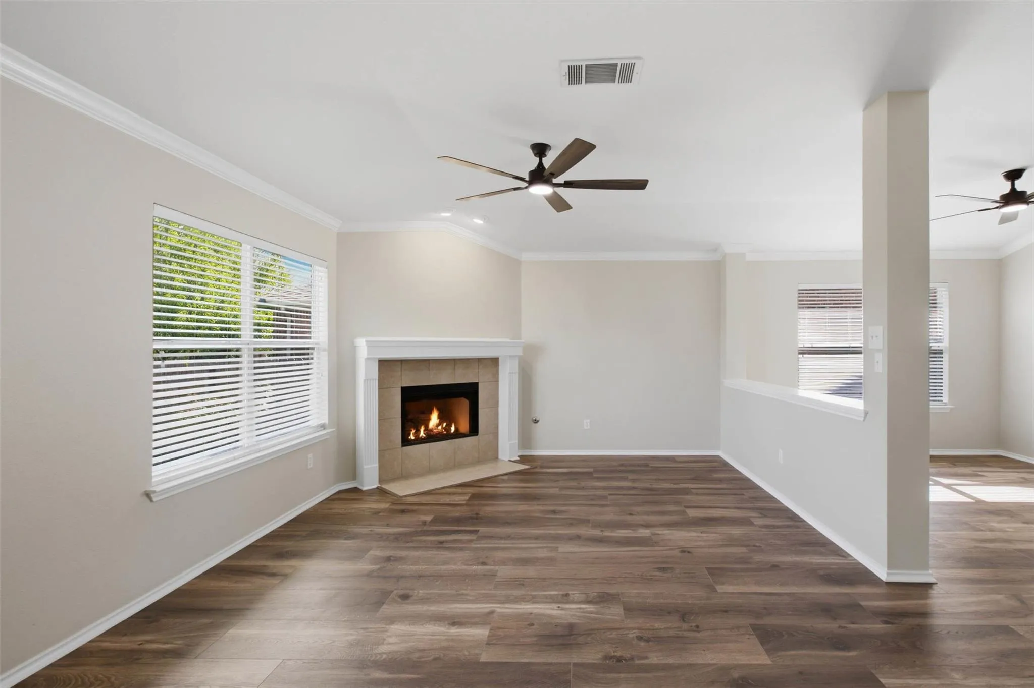 Photo 4 of 613 GLEN VALLEY LN