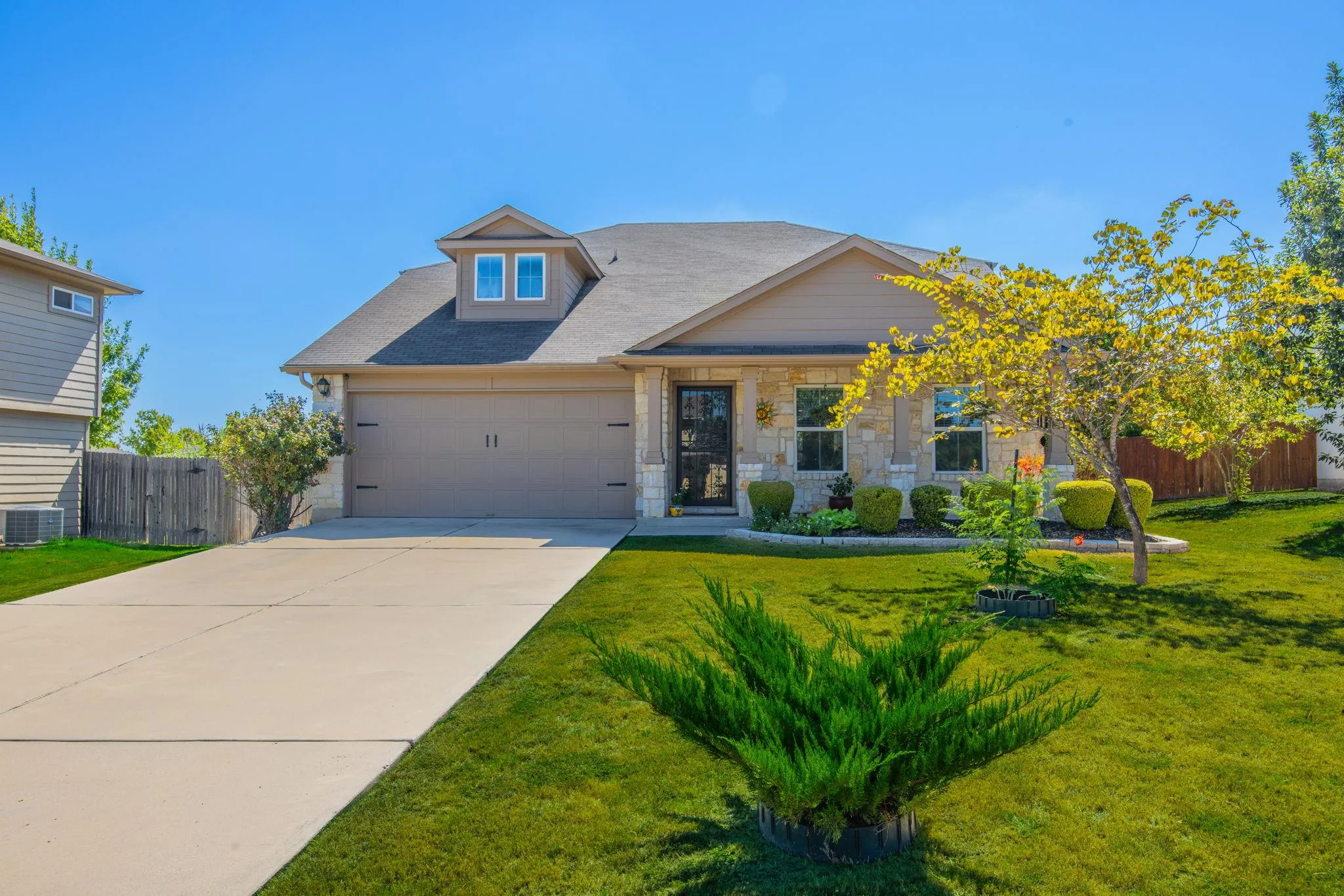 Photo of 209 FRIO RIVER TRL, Hutto, TX, 78634
