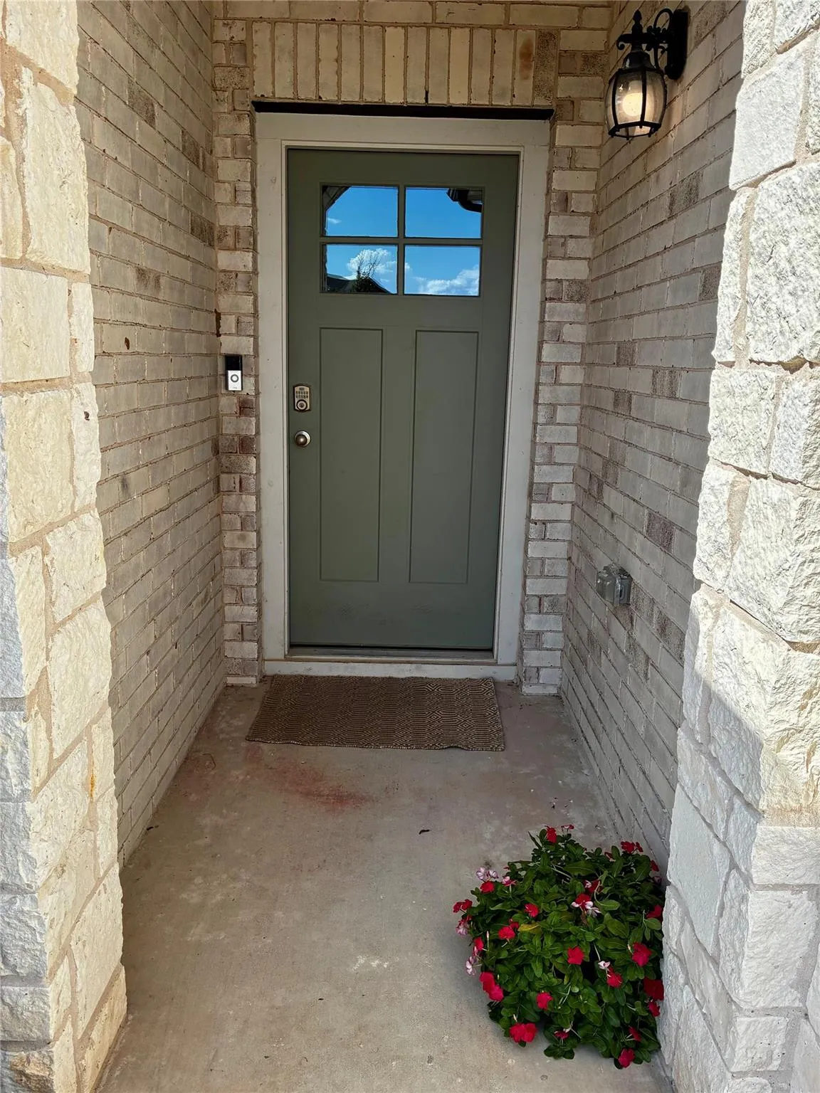 Photo 3 of 164 ALAMO VINE CT
