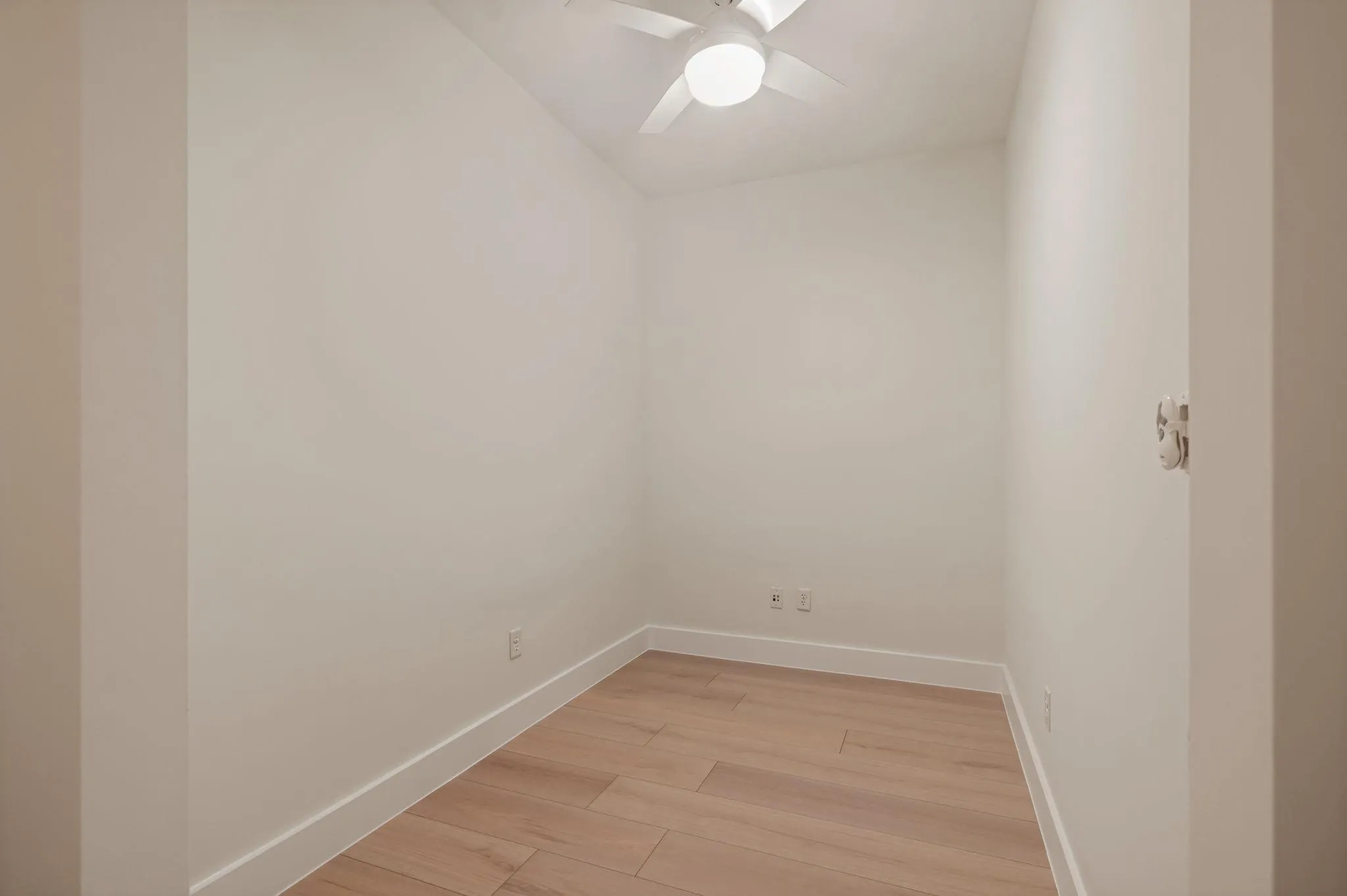 Photo of 603 DAVIS ST #907, Austin, TX, 78701