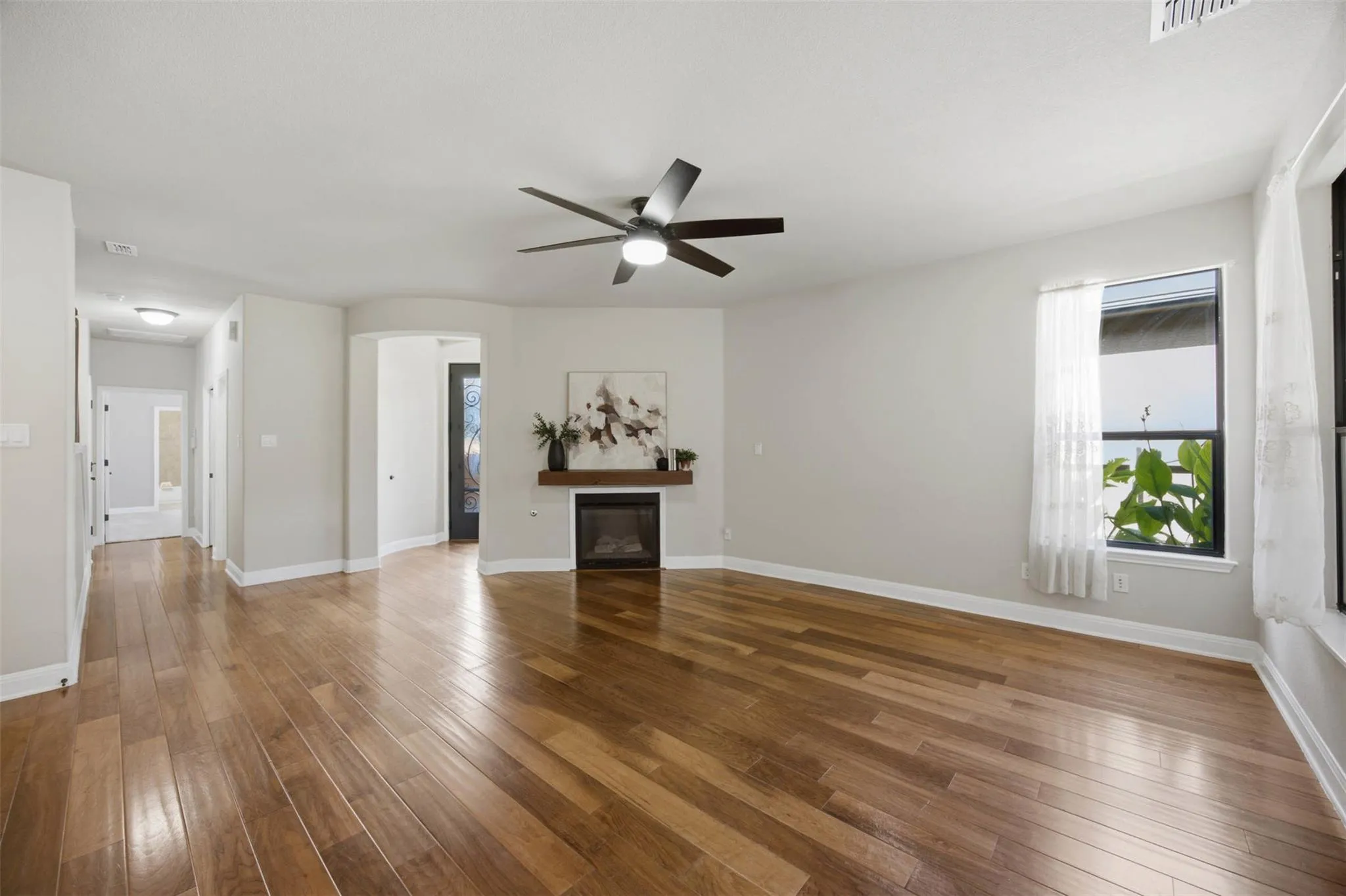 Photo 3 of 4332 TERAVISTA CLUB DR #9