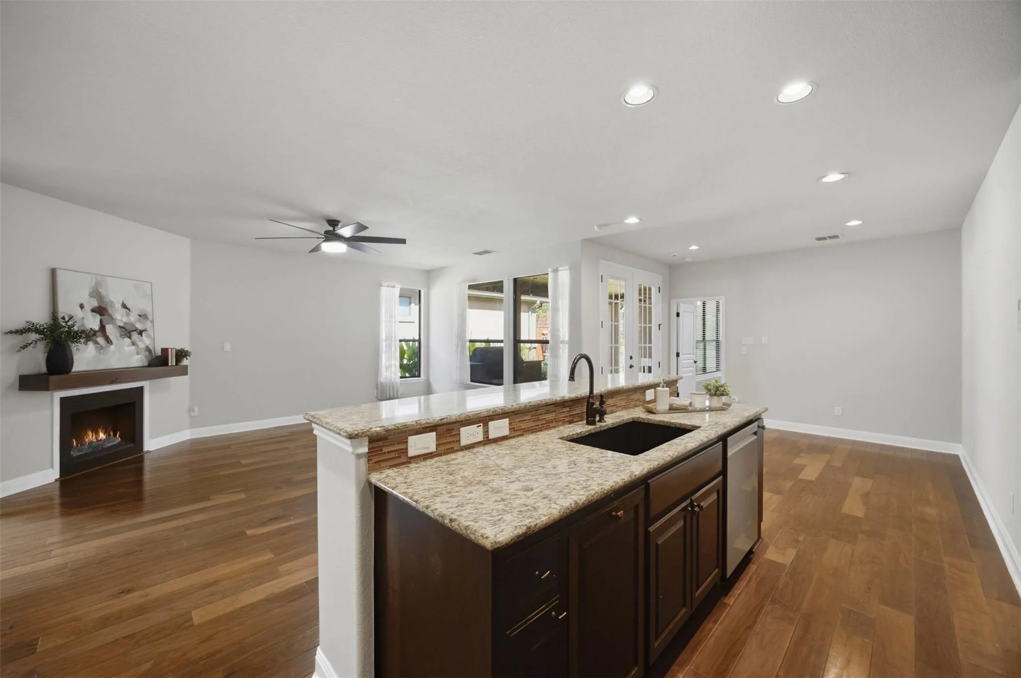 Photo 5 of 4332 TERAVISTA CLUB DR #9
